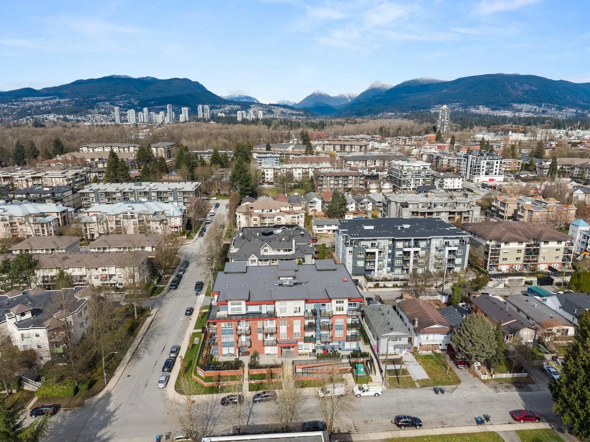 2389 Hawthorne Avenue #206