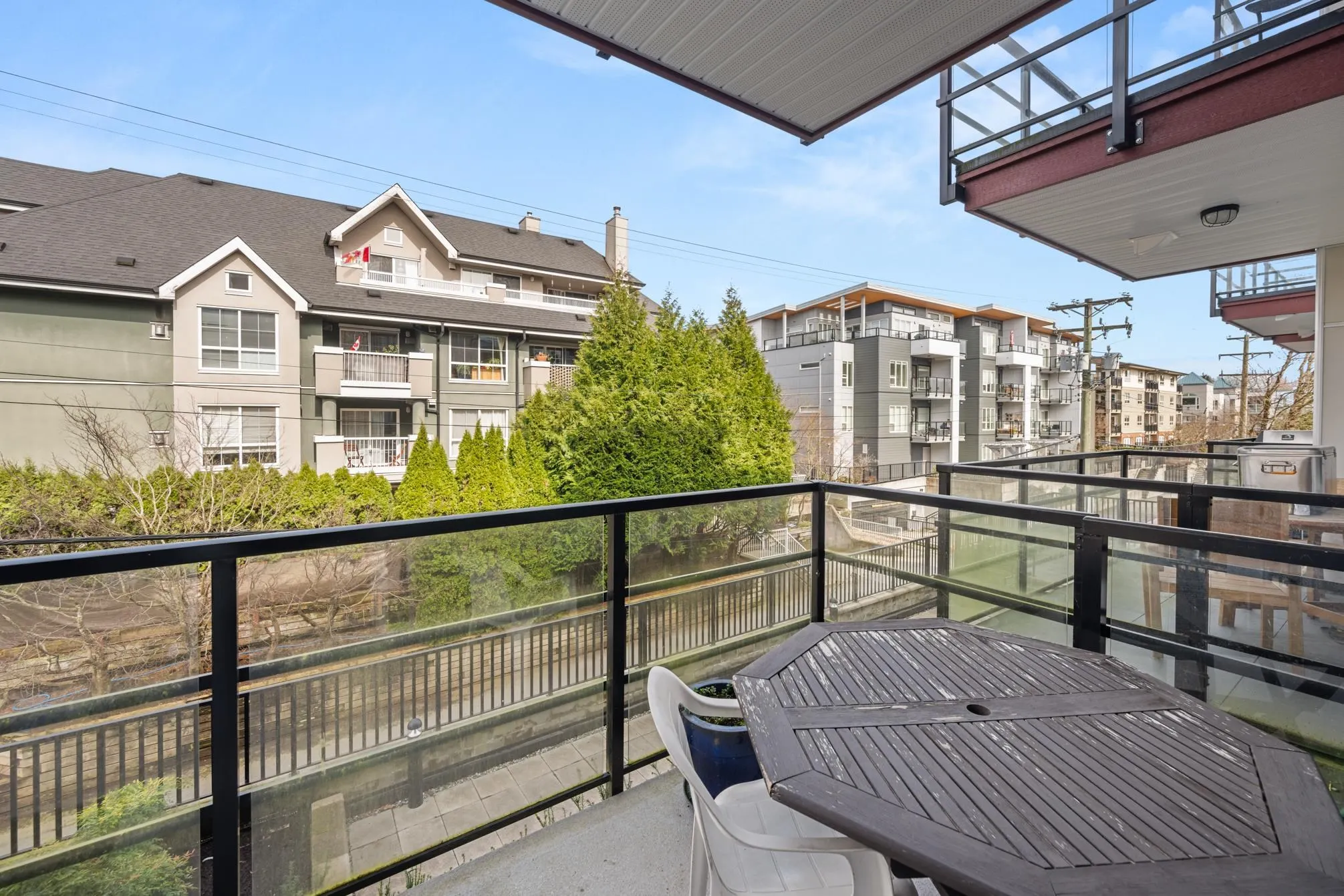 2389 Hawthorne Avenue #206