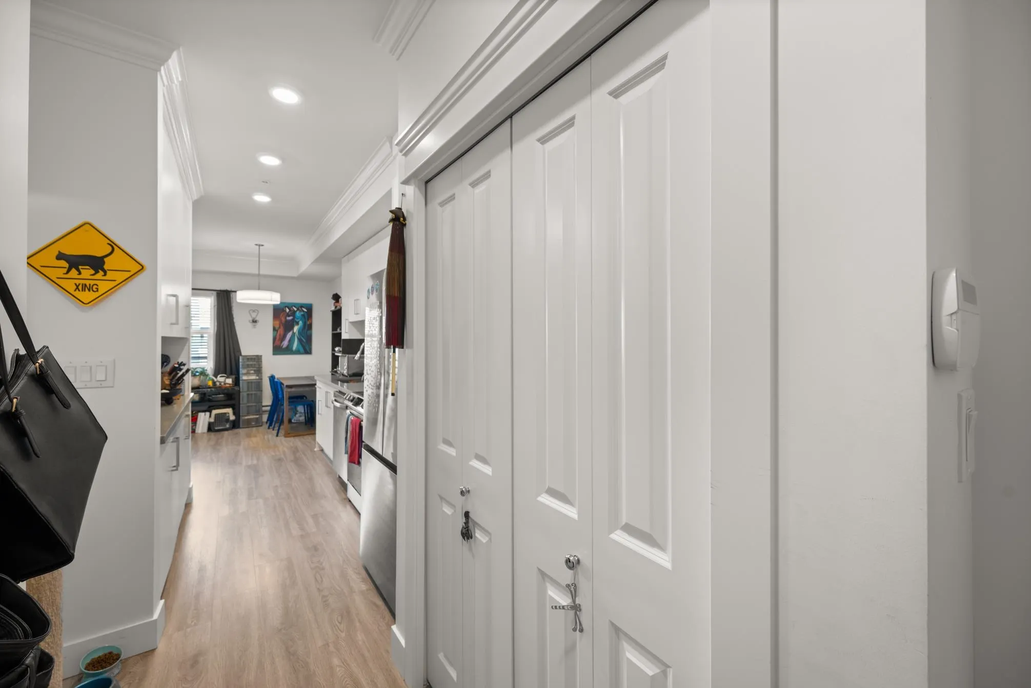 2389 Hawthorne Avenue #206