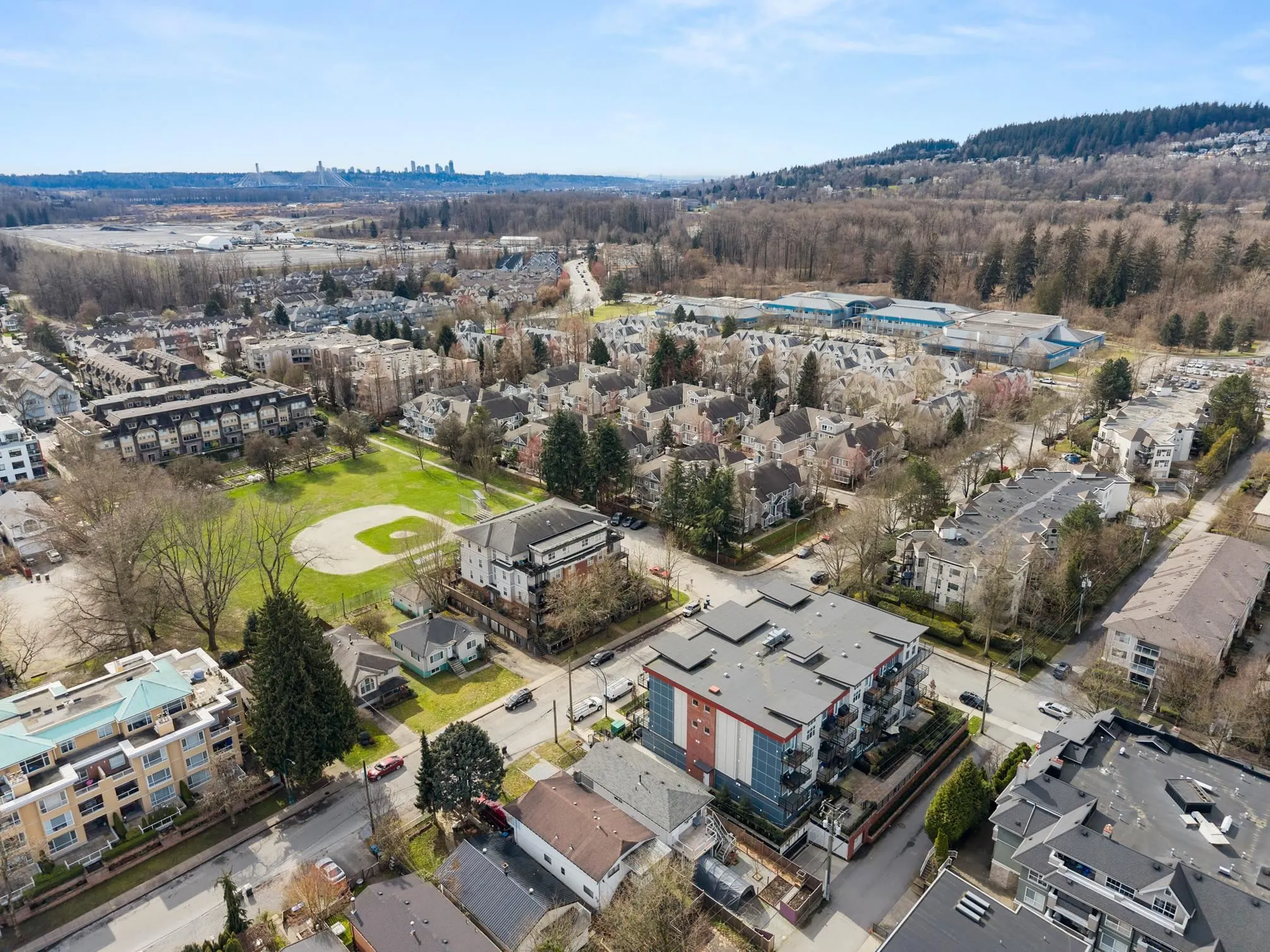 2389 Hawthorne Avenue #206