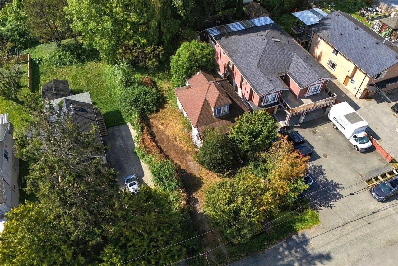 242 N Boyne Street