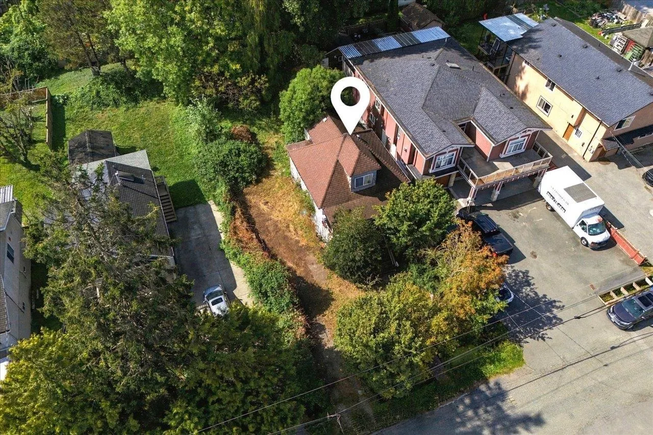 242 N Boyne Street