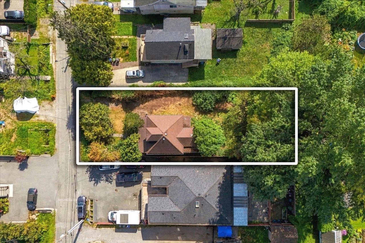 242 N Boyne Street