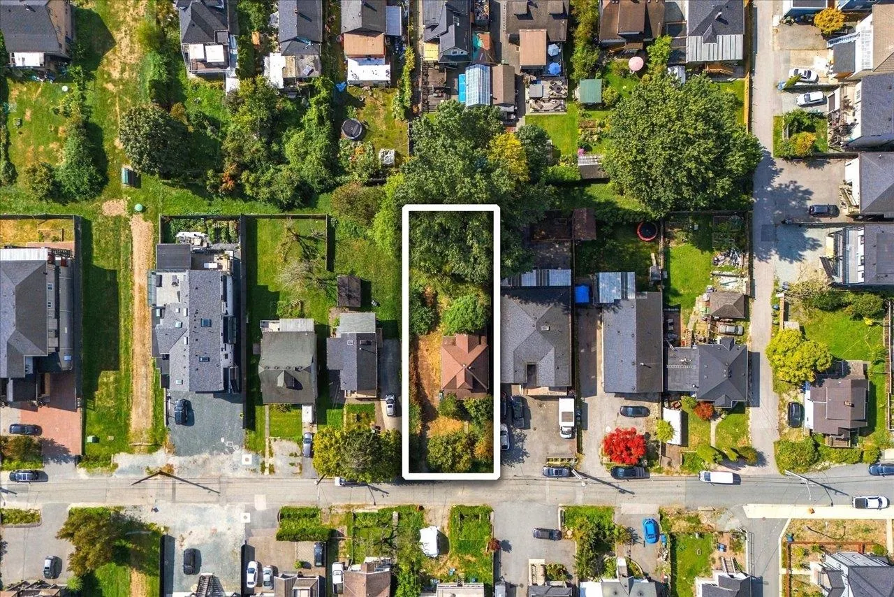 242 N Boyne Street