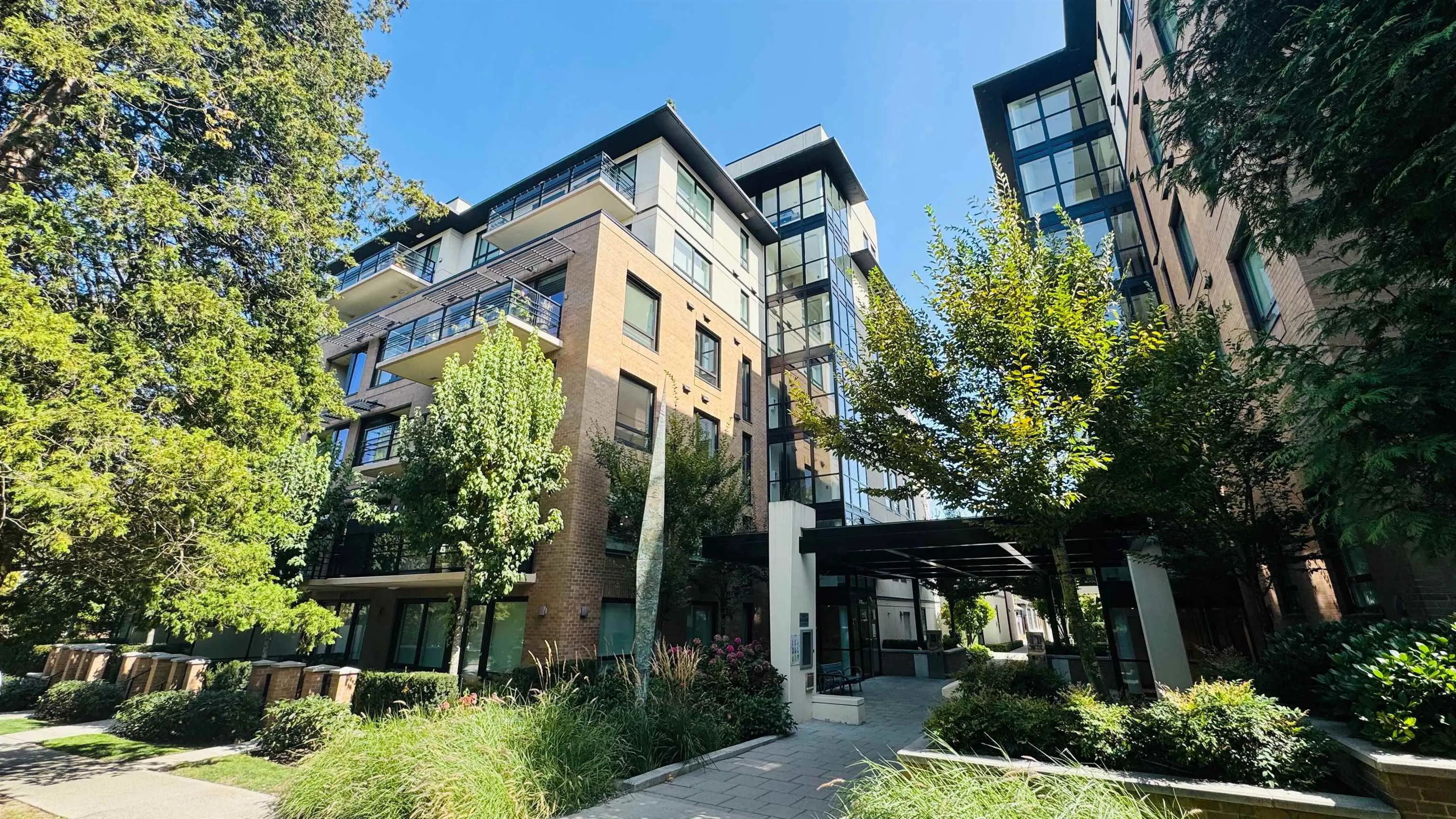 4408 Cambie Street #303
