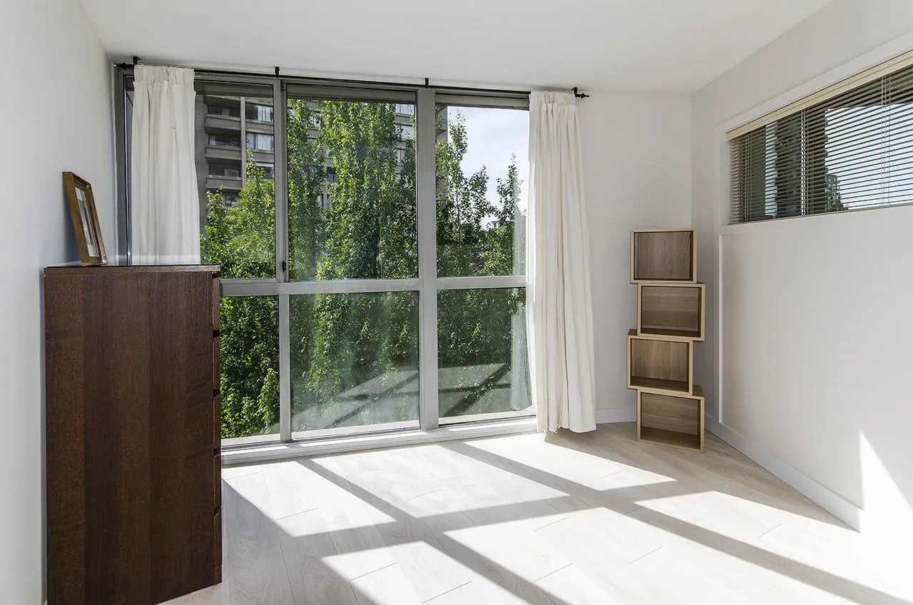 1277 Nelson Street #606