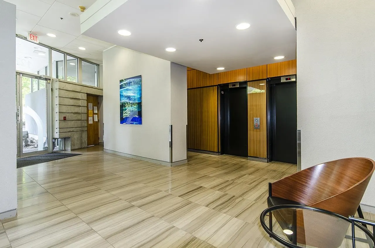 1277 Nelson Street #606