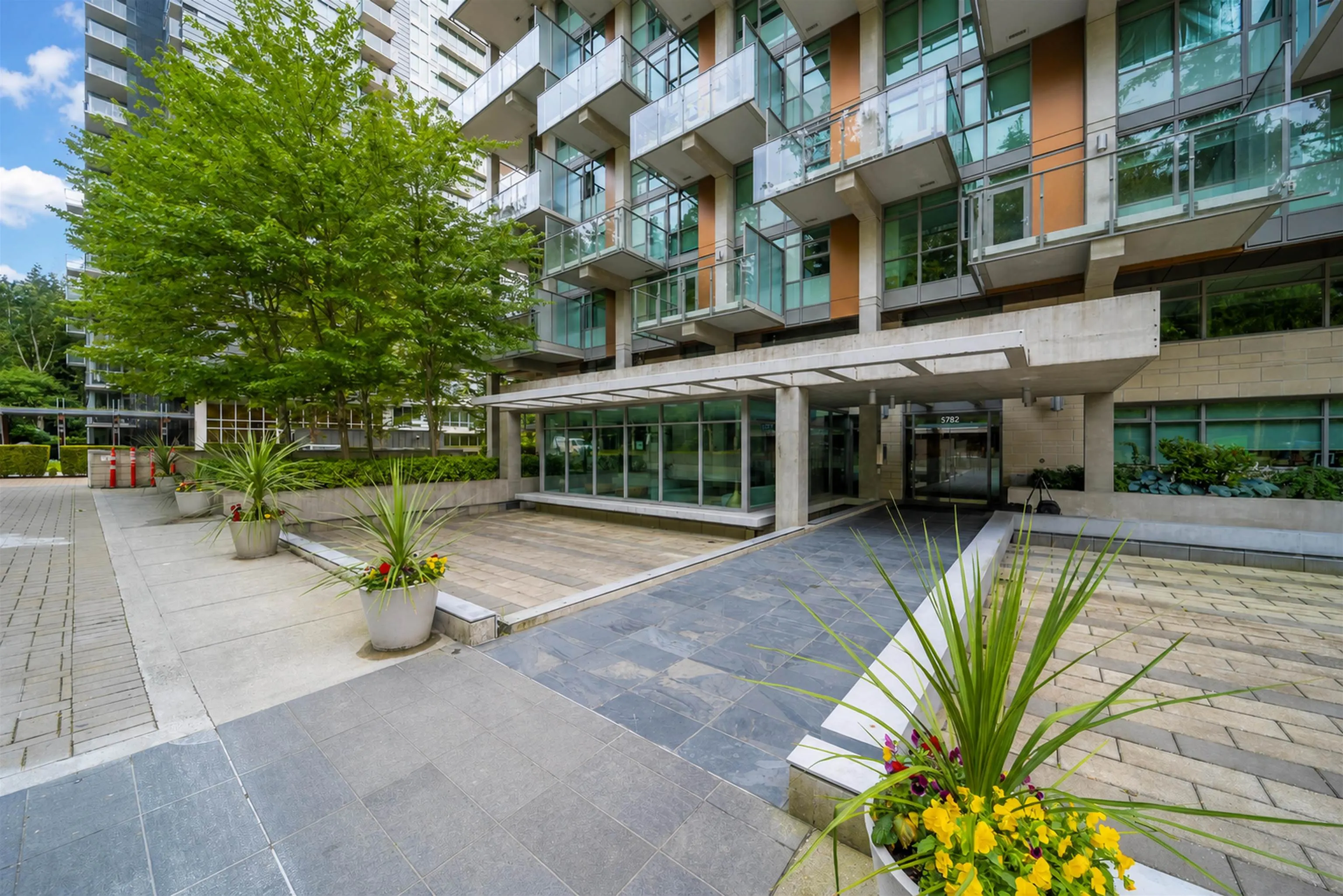 5782 Berton Avenue #502