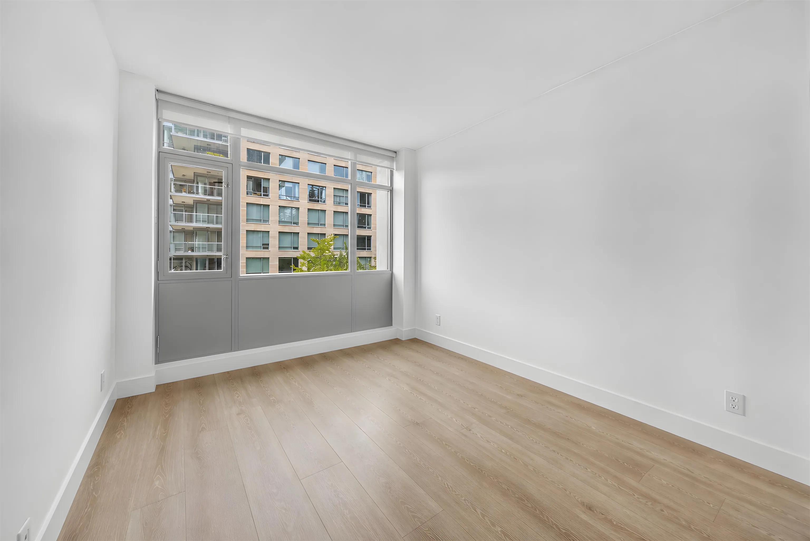 5782 Berton Avenue #502