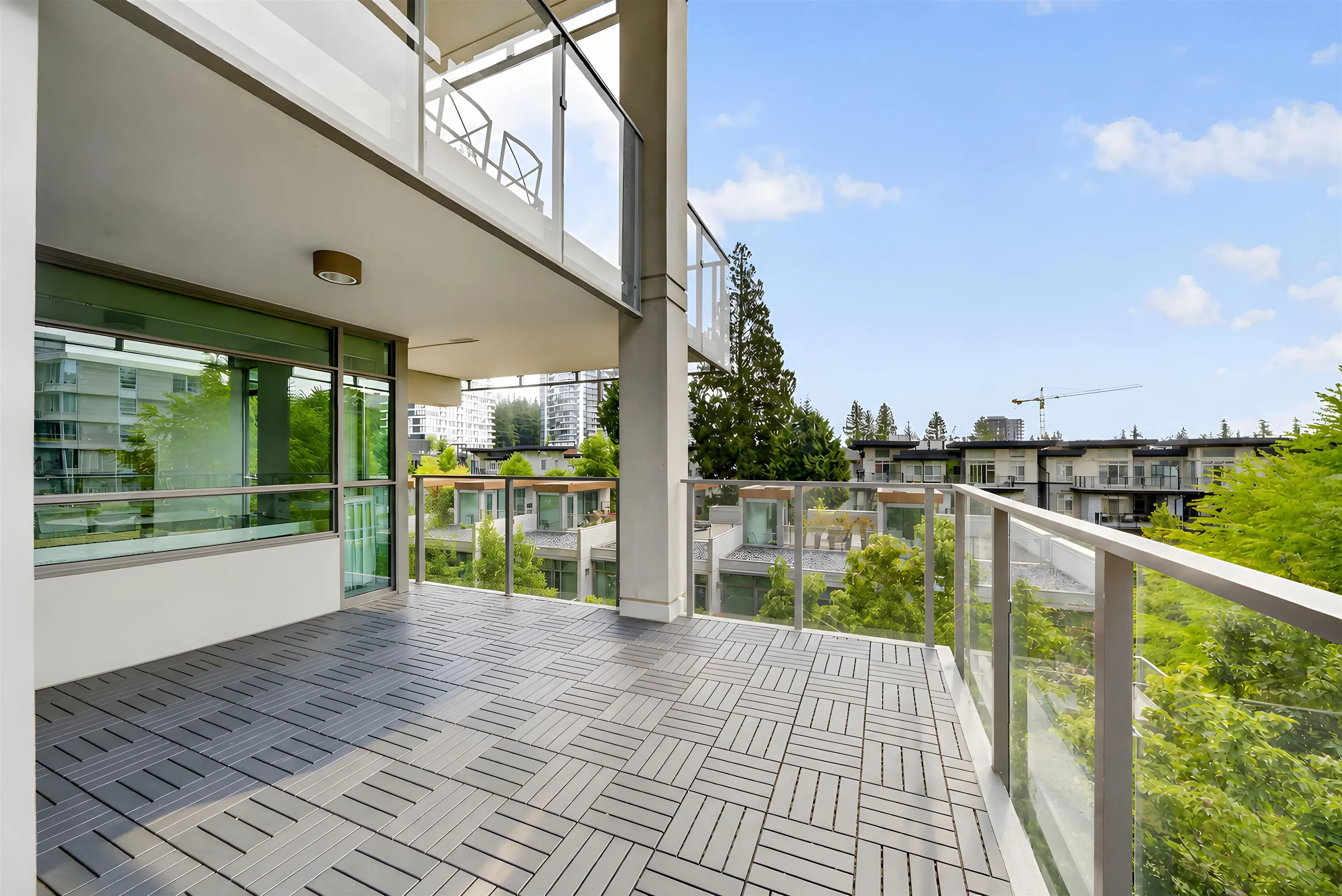 5782 Berton Avenue #502