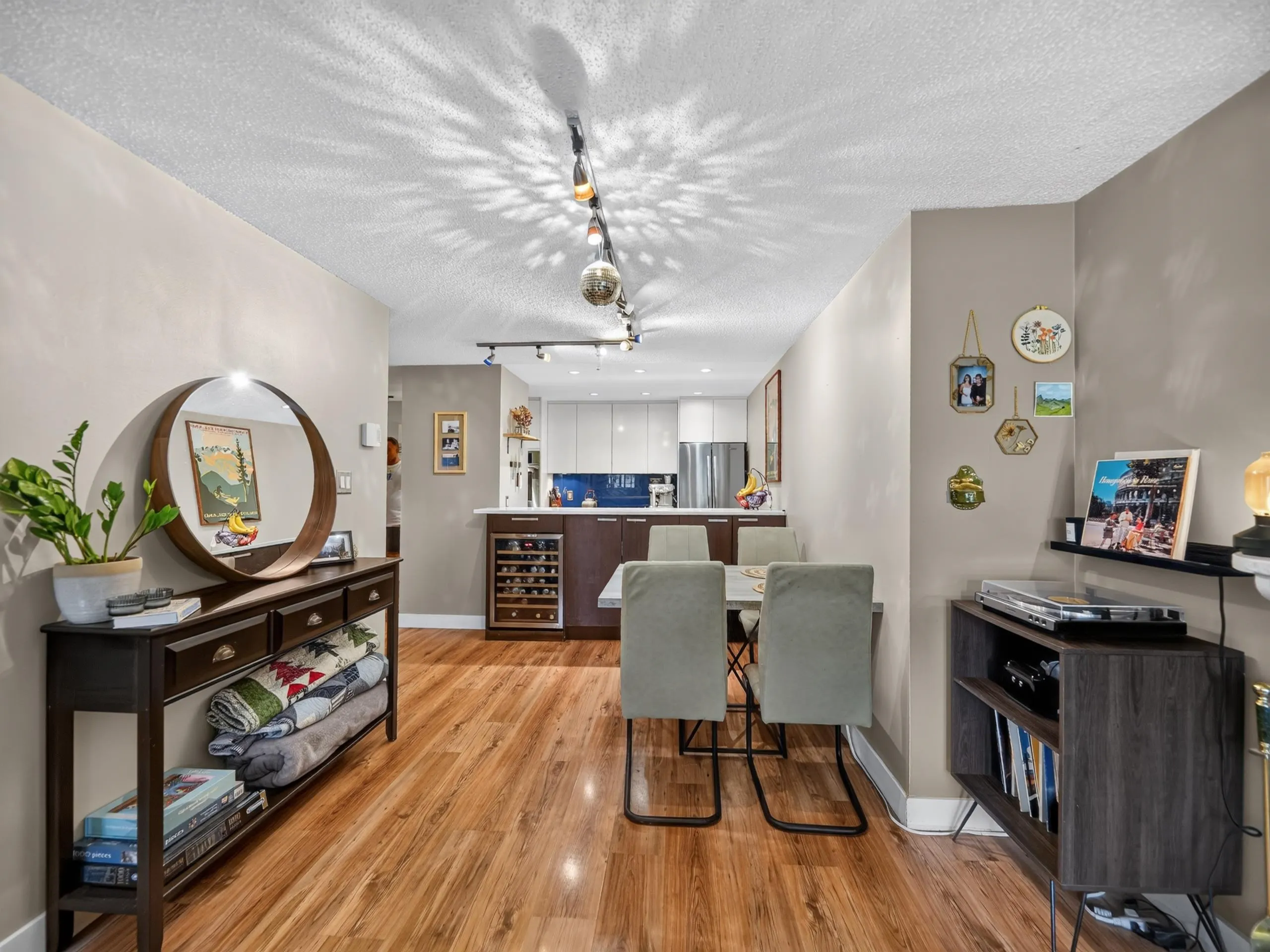 936 Bute Street #202