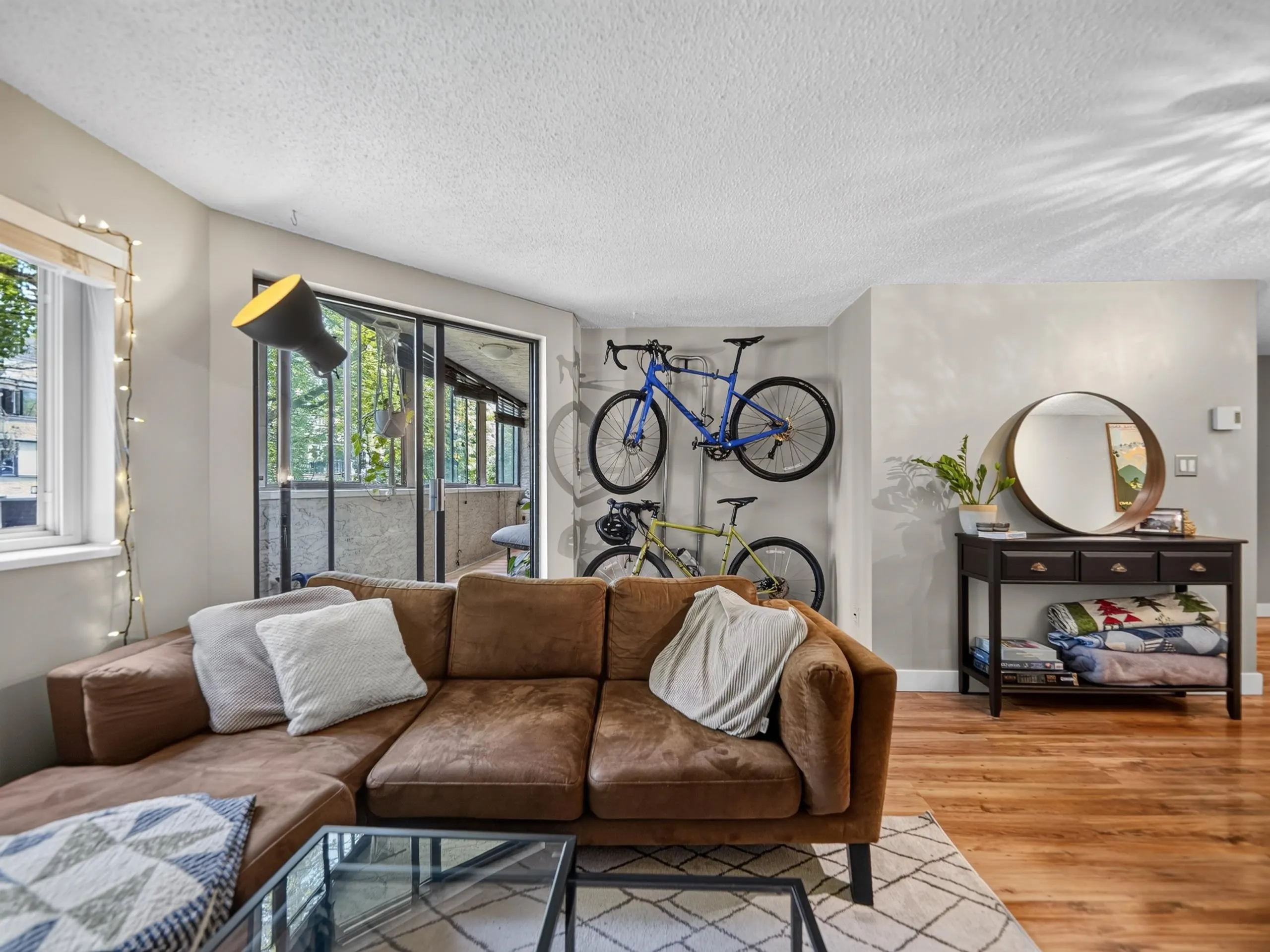 936 Bute Street #202