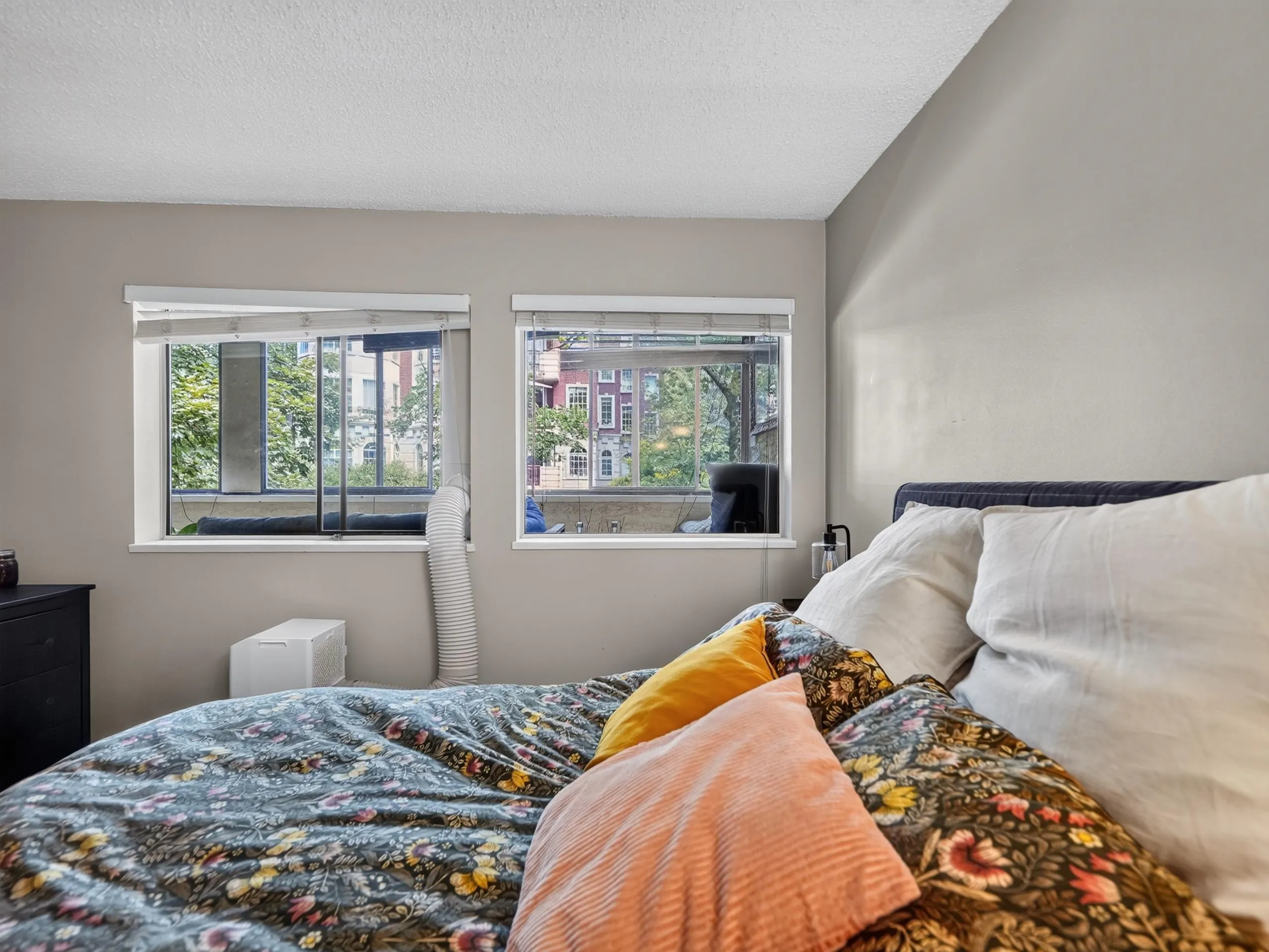 936 Bute Street #202