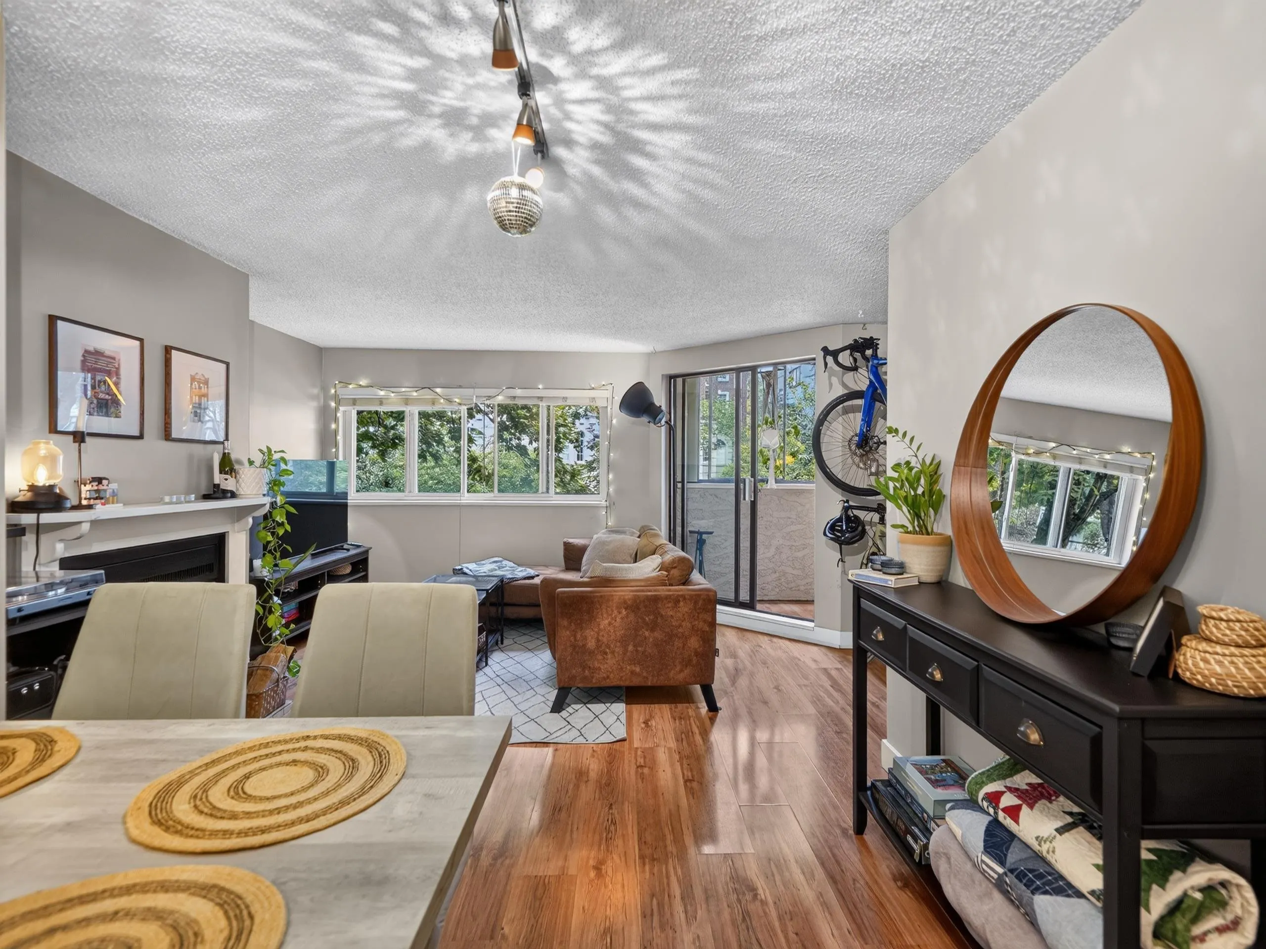 936 Bute Street #202