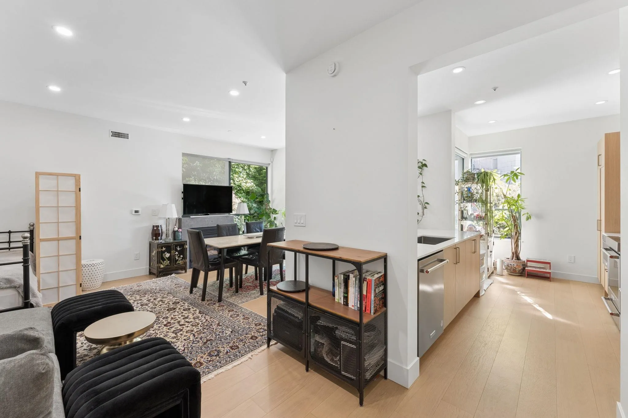2242 Marine Drive #101