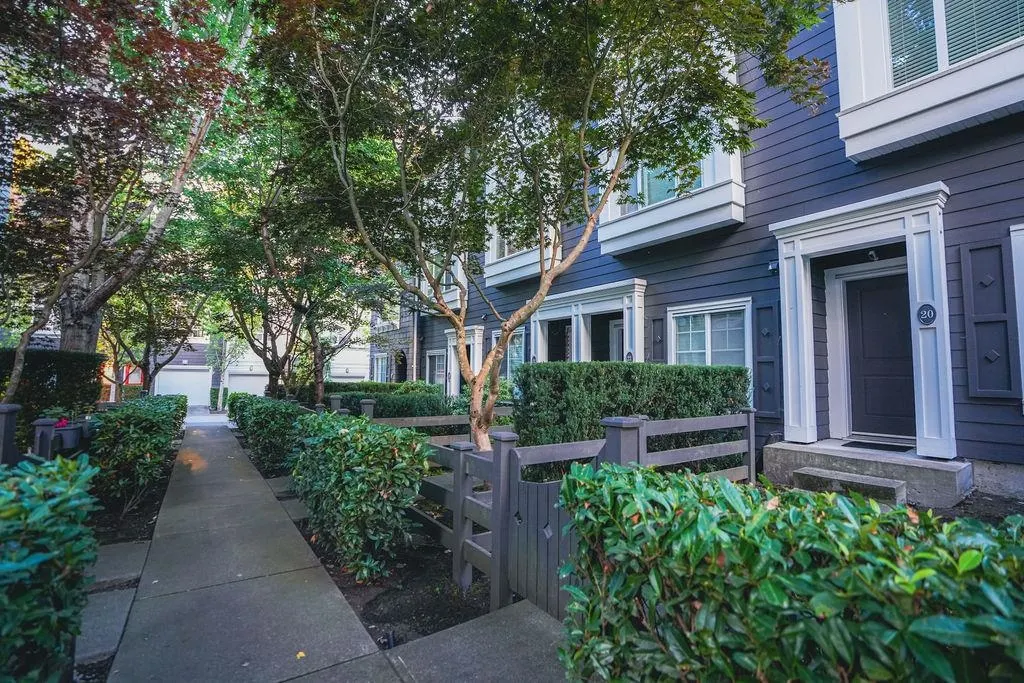 14955 60 Avenue #20