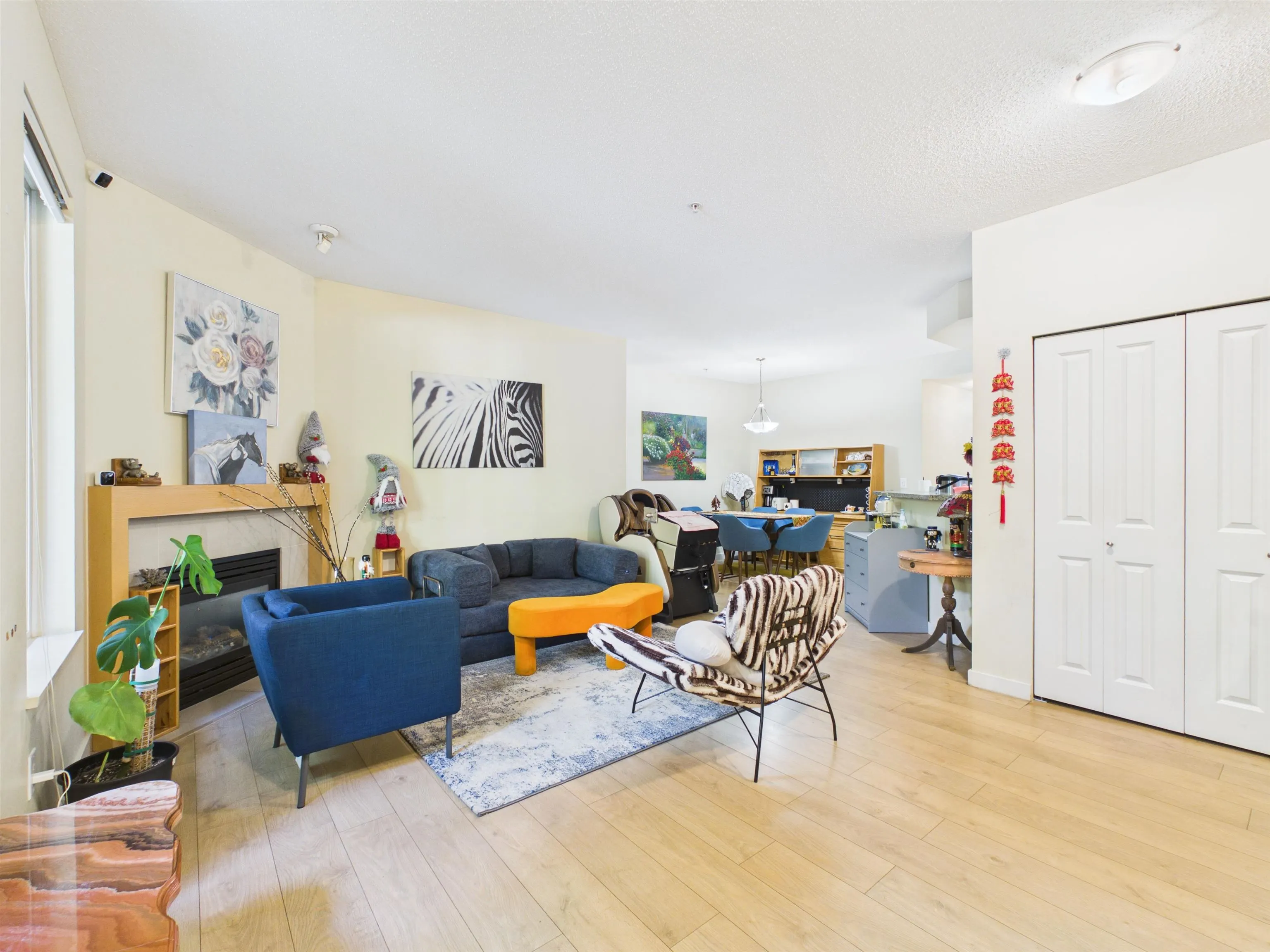 6222 Logan Lane