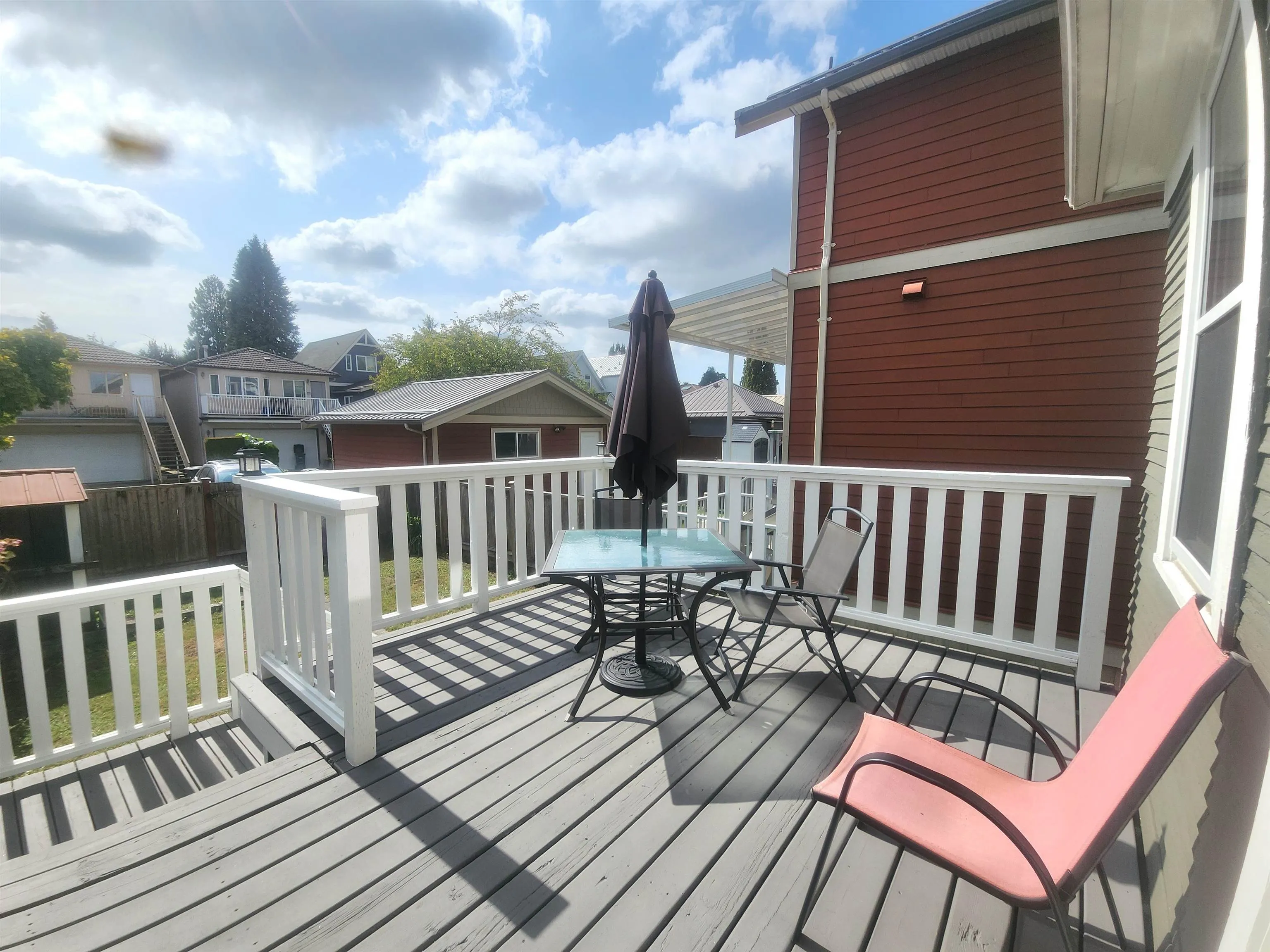178 E King Edward Avenue
