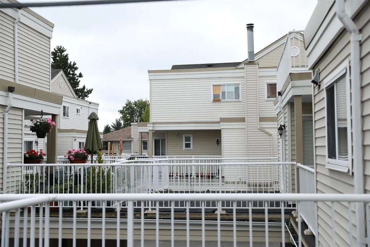 10077 156 Street