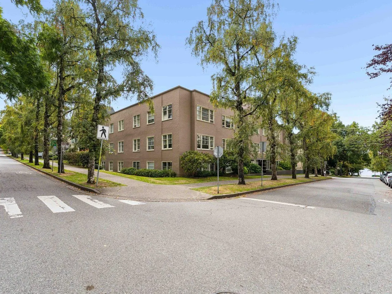 1246 Cardero Street #304