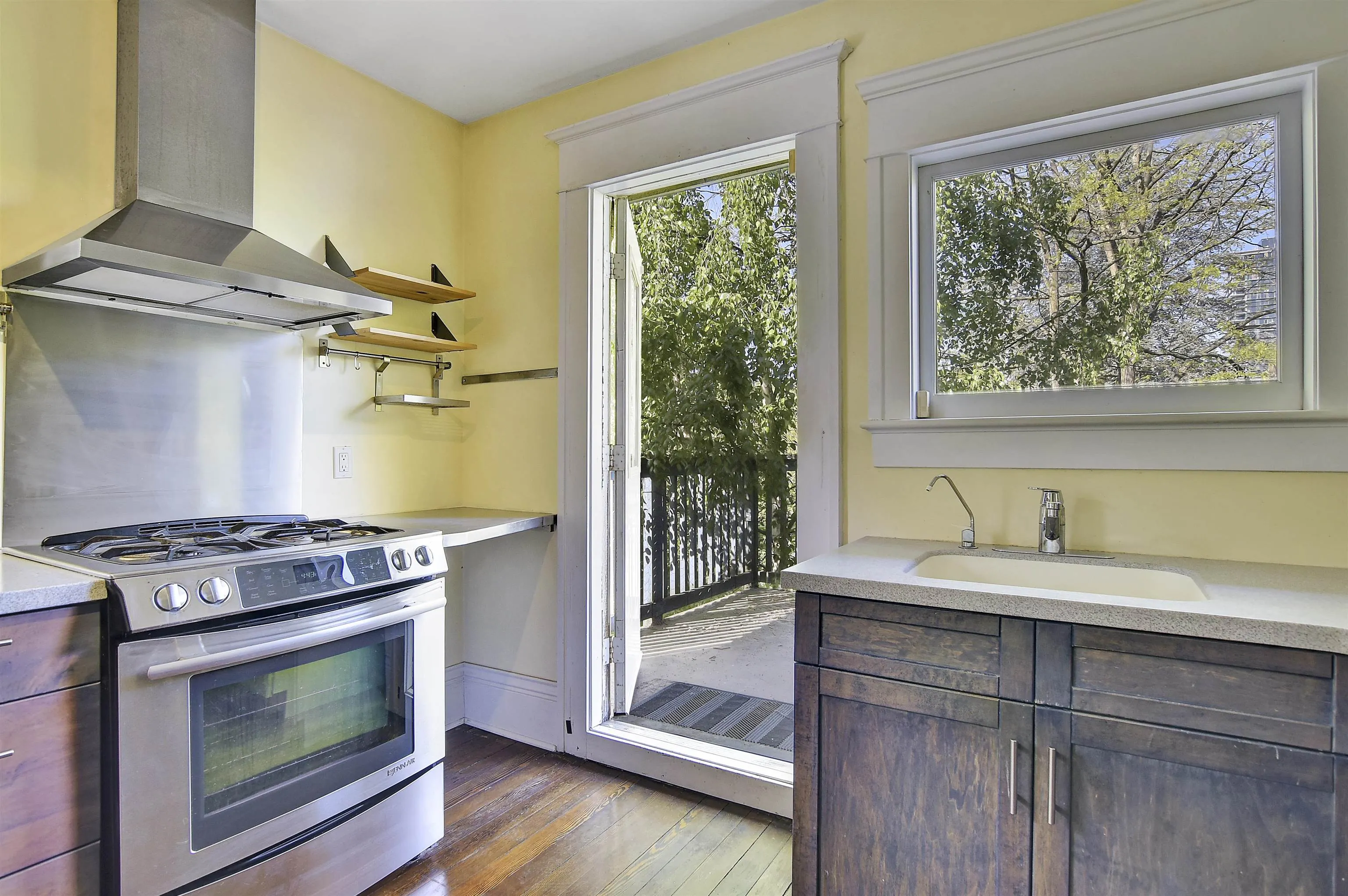 1517 Comox Street #2