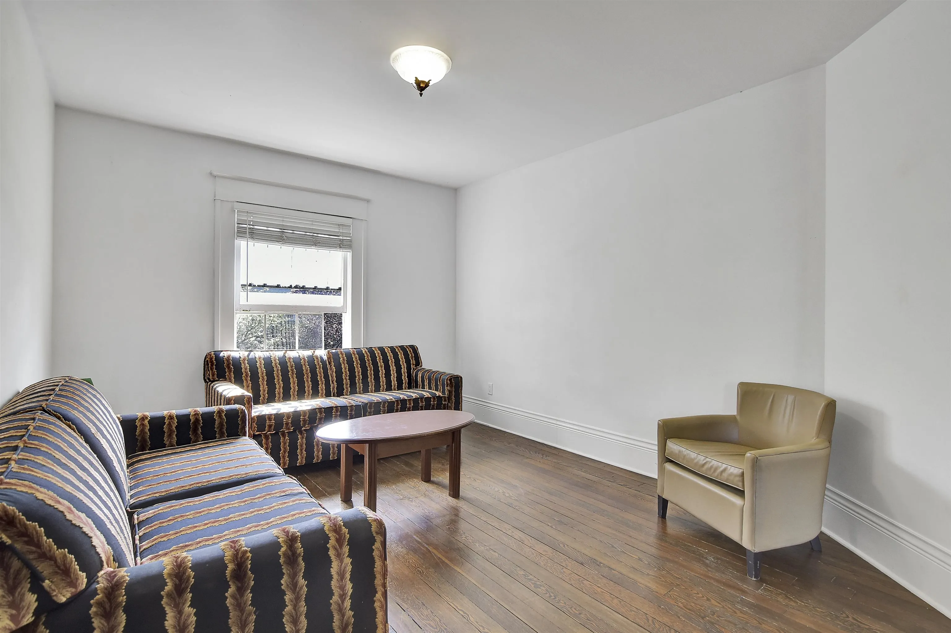 1517 Comox Street #2