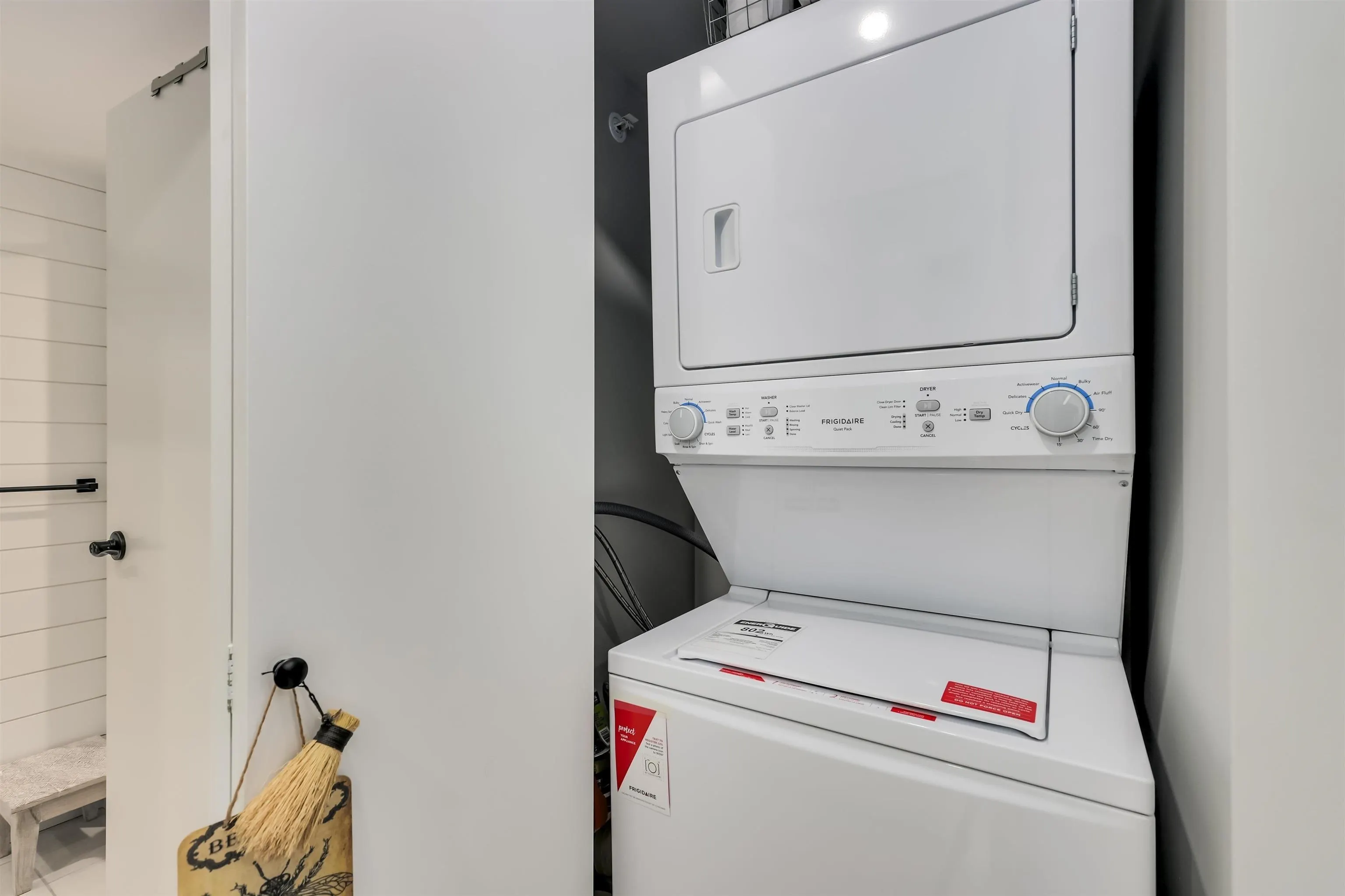 1033 Marinaside Crescent #2802
