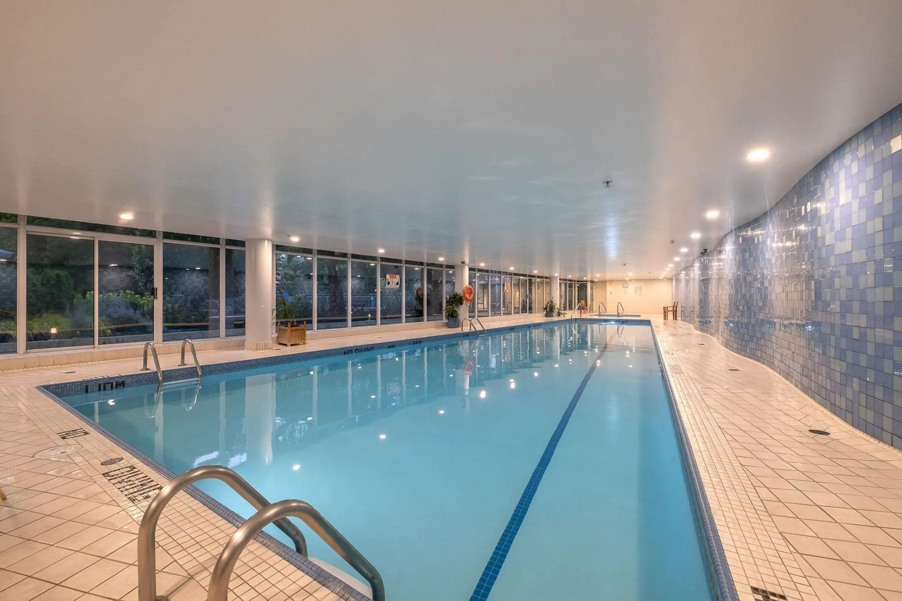 1033 Marinaside Crescent #2802