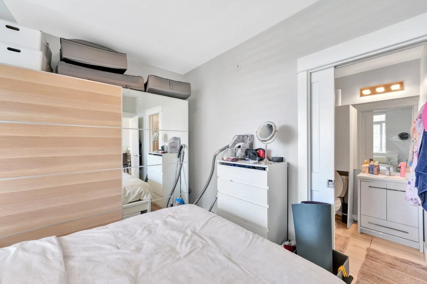 2180 Kelly Avenue #3415