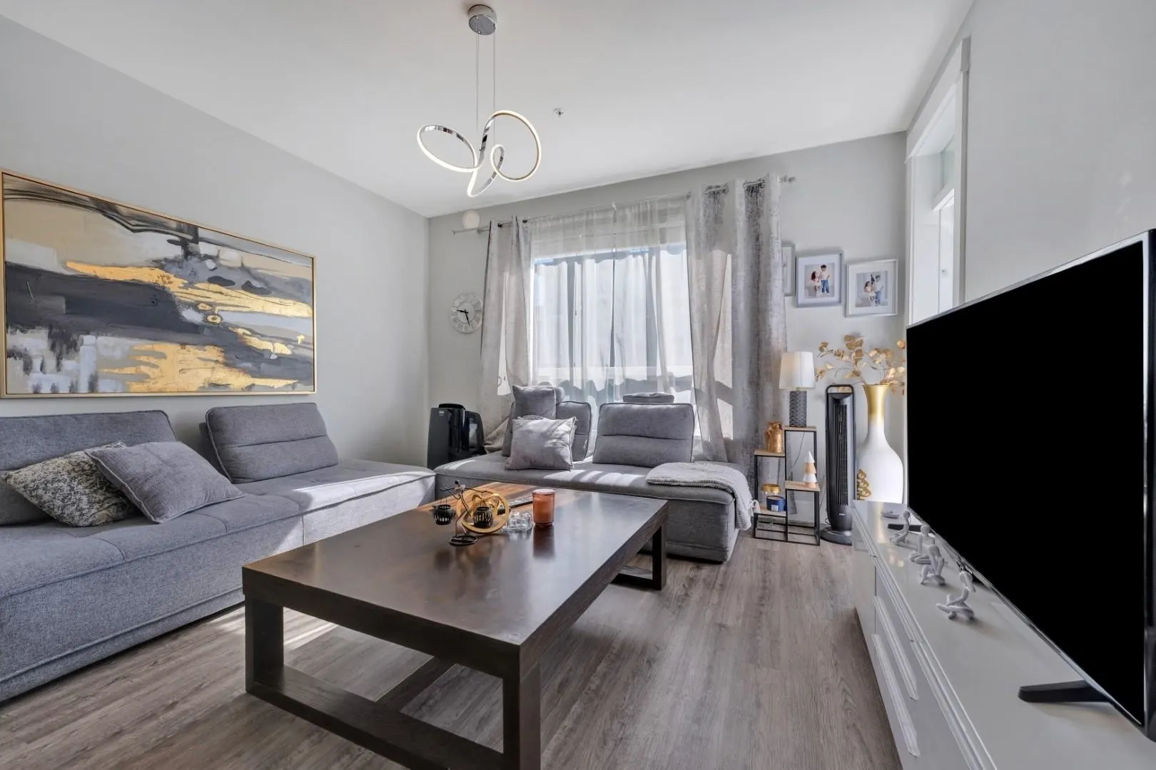 2180 Kelly Avenue #3415