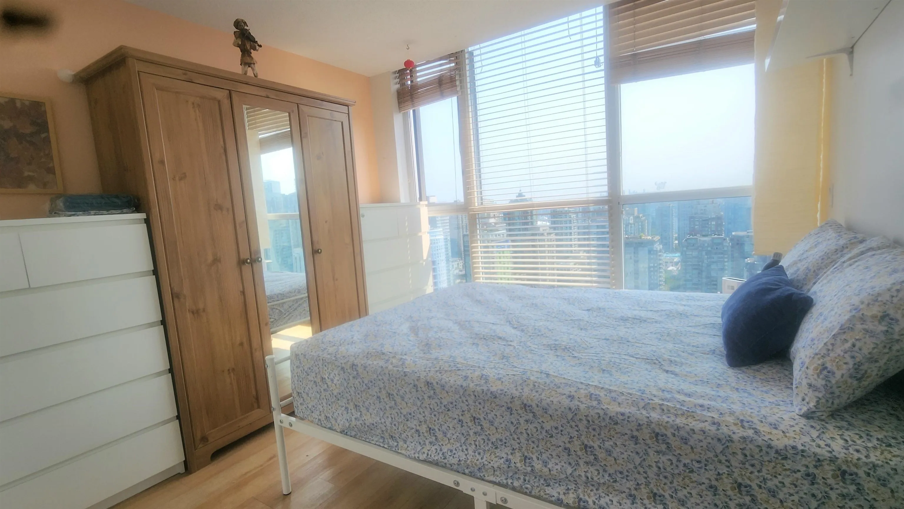 1068 Hornby Street #2909