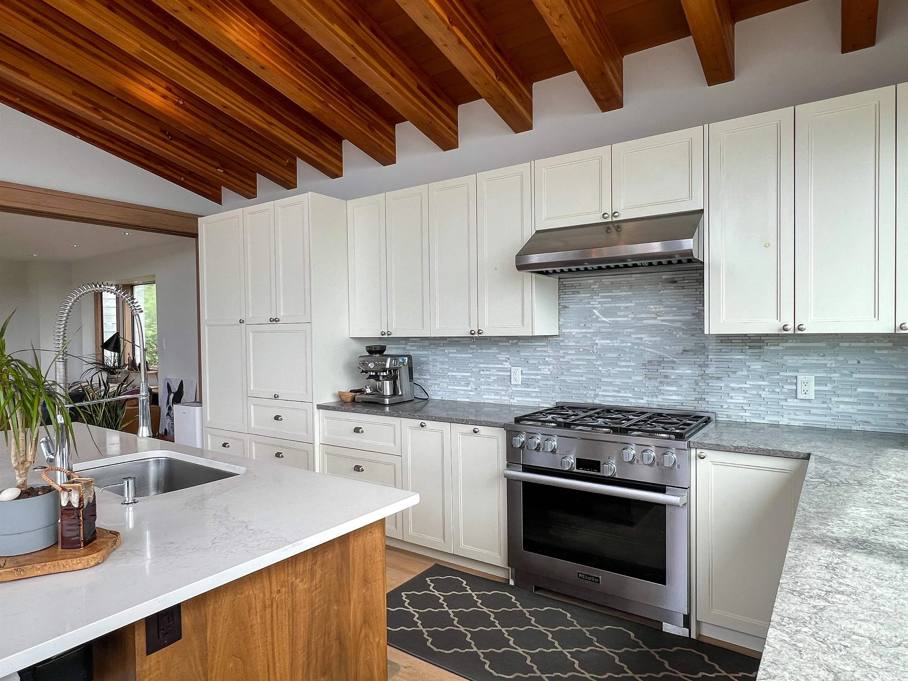 55xx Parthenon Place