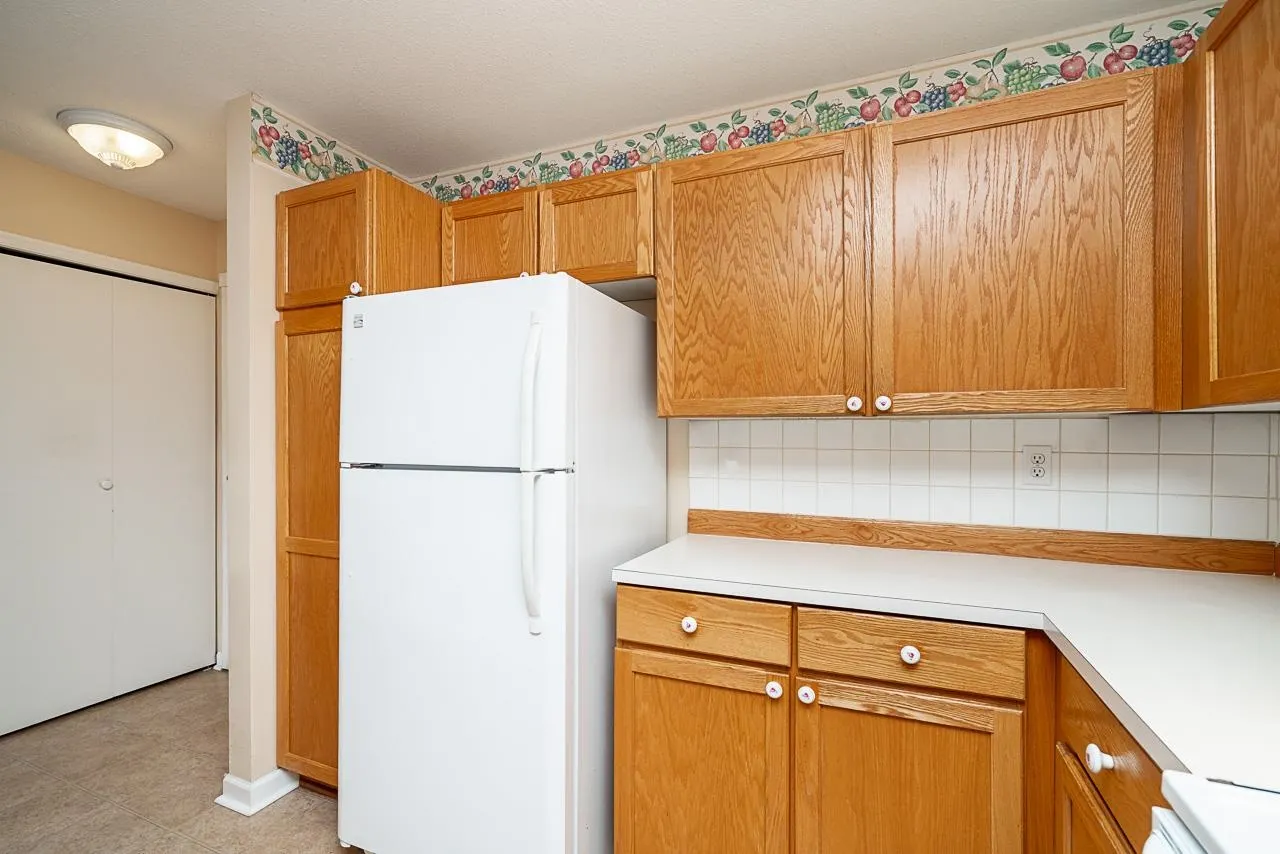 17695 58 Avenue #102