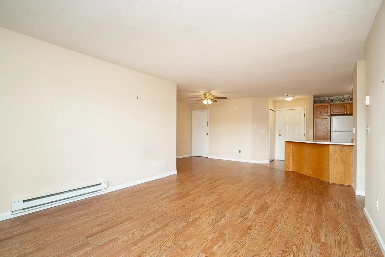 17695 58 Avenue #102