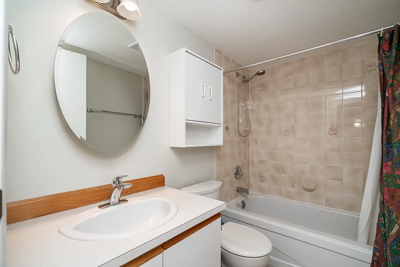 17695 58 Avenue #102
