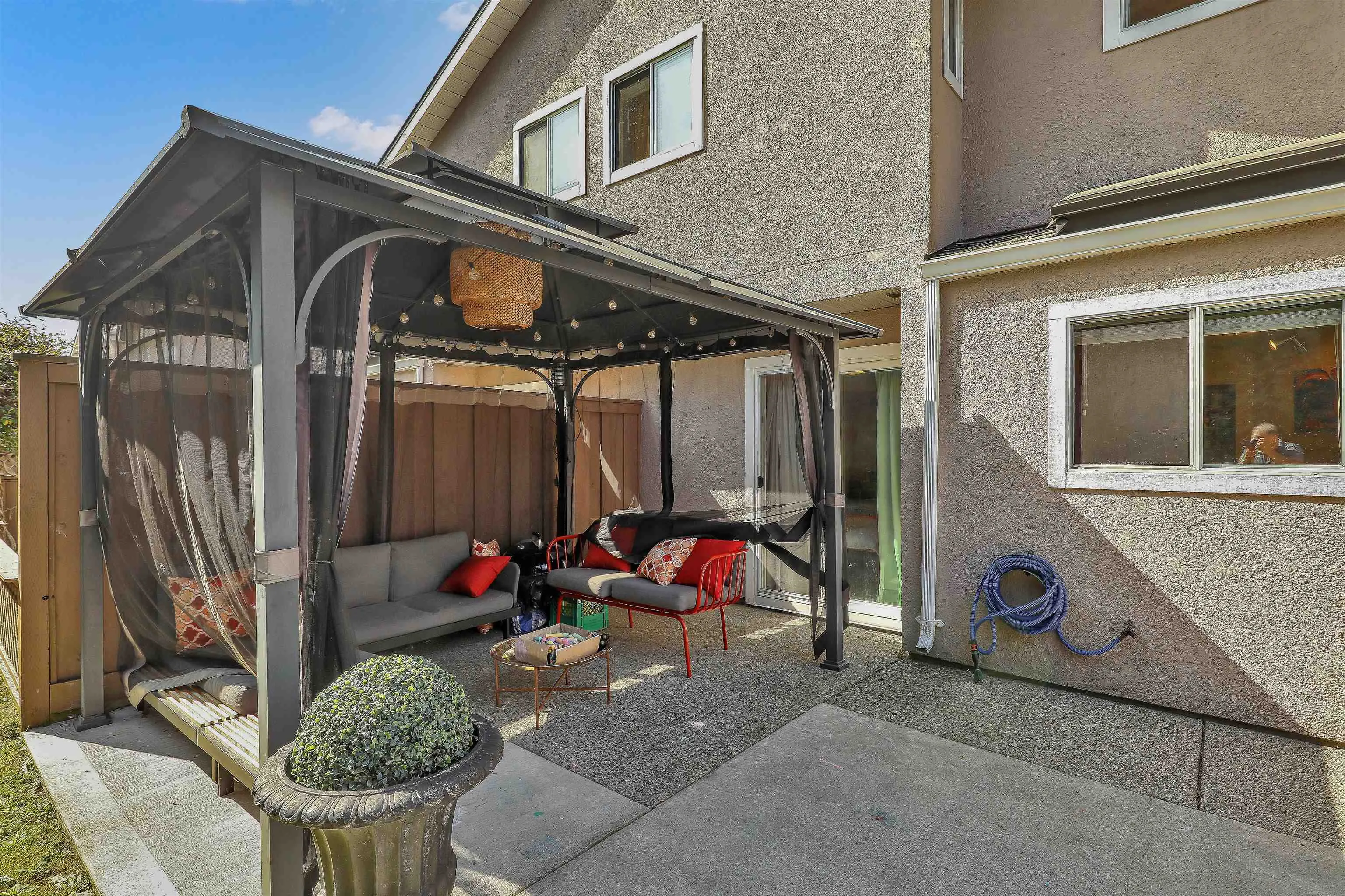 15501 89a Avenue #116