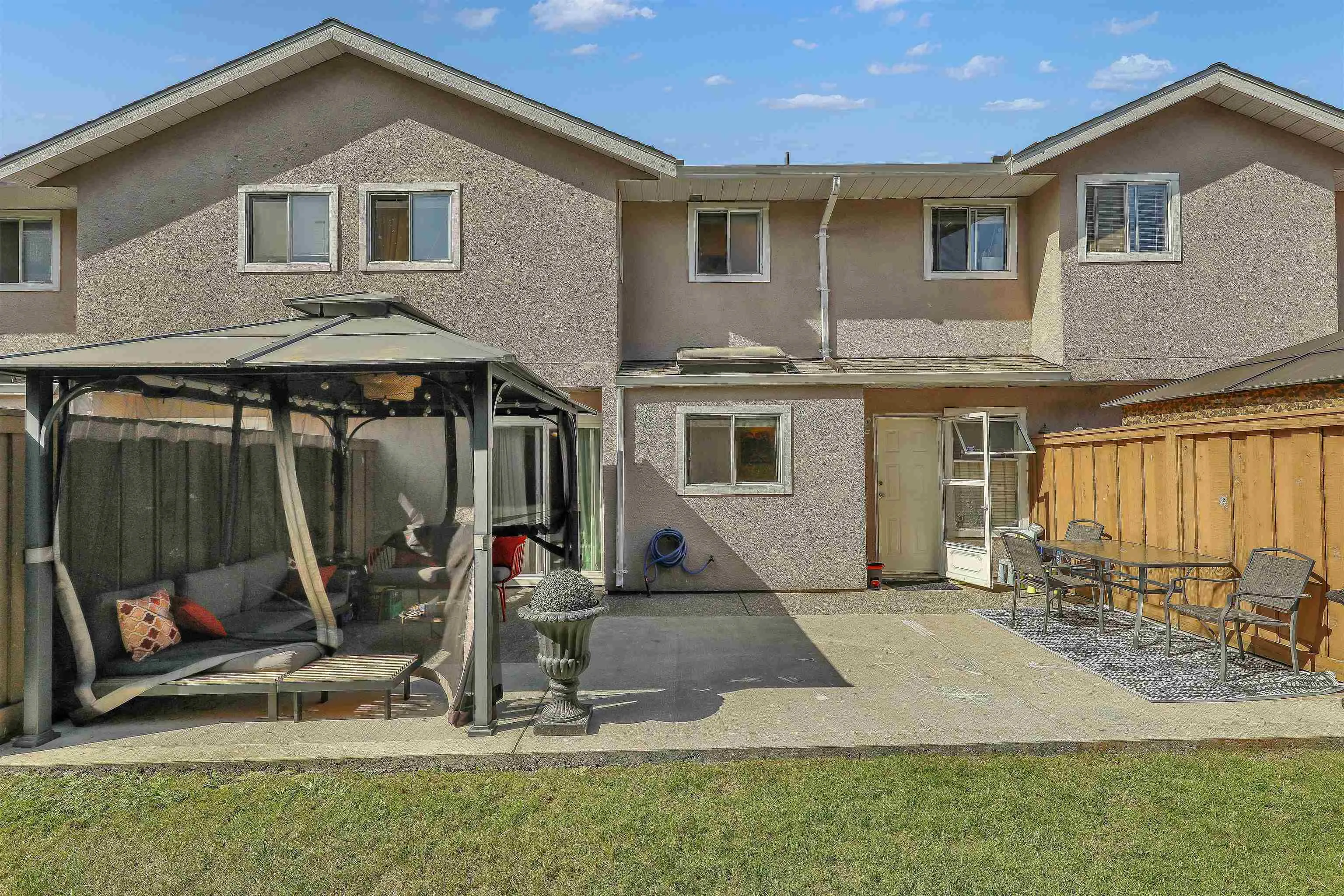 15501 89a Avenue #116