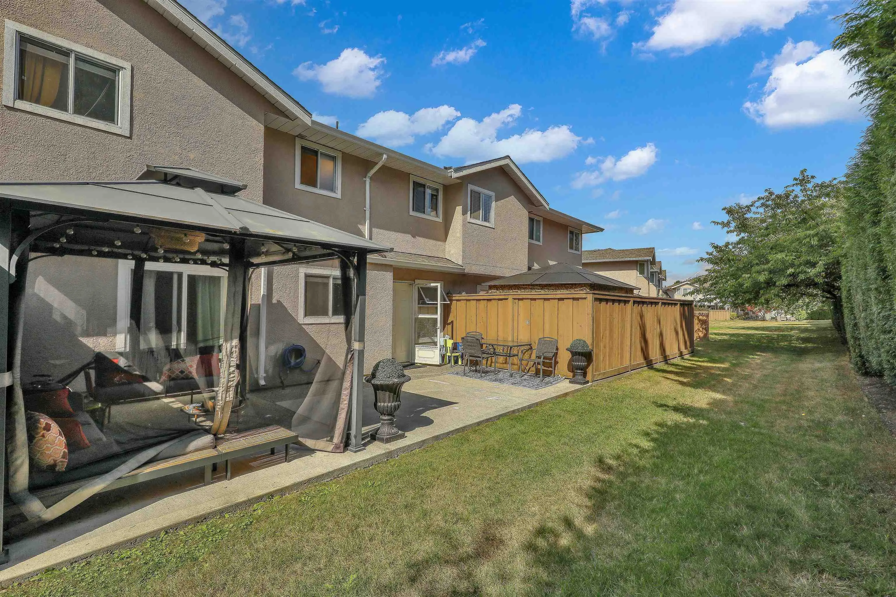 15501 89a Avenue #116