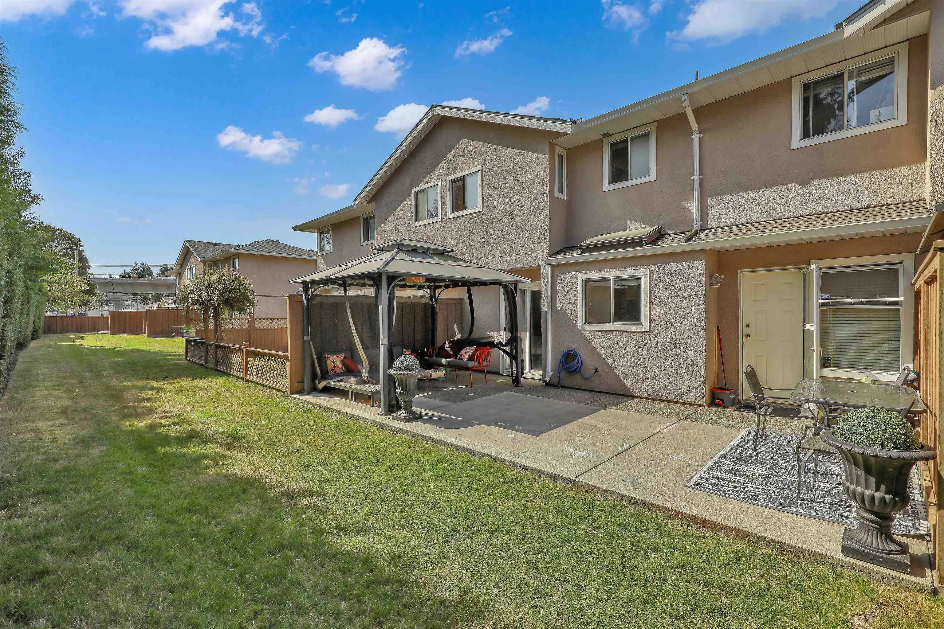 15501 89a Avenue #116