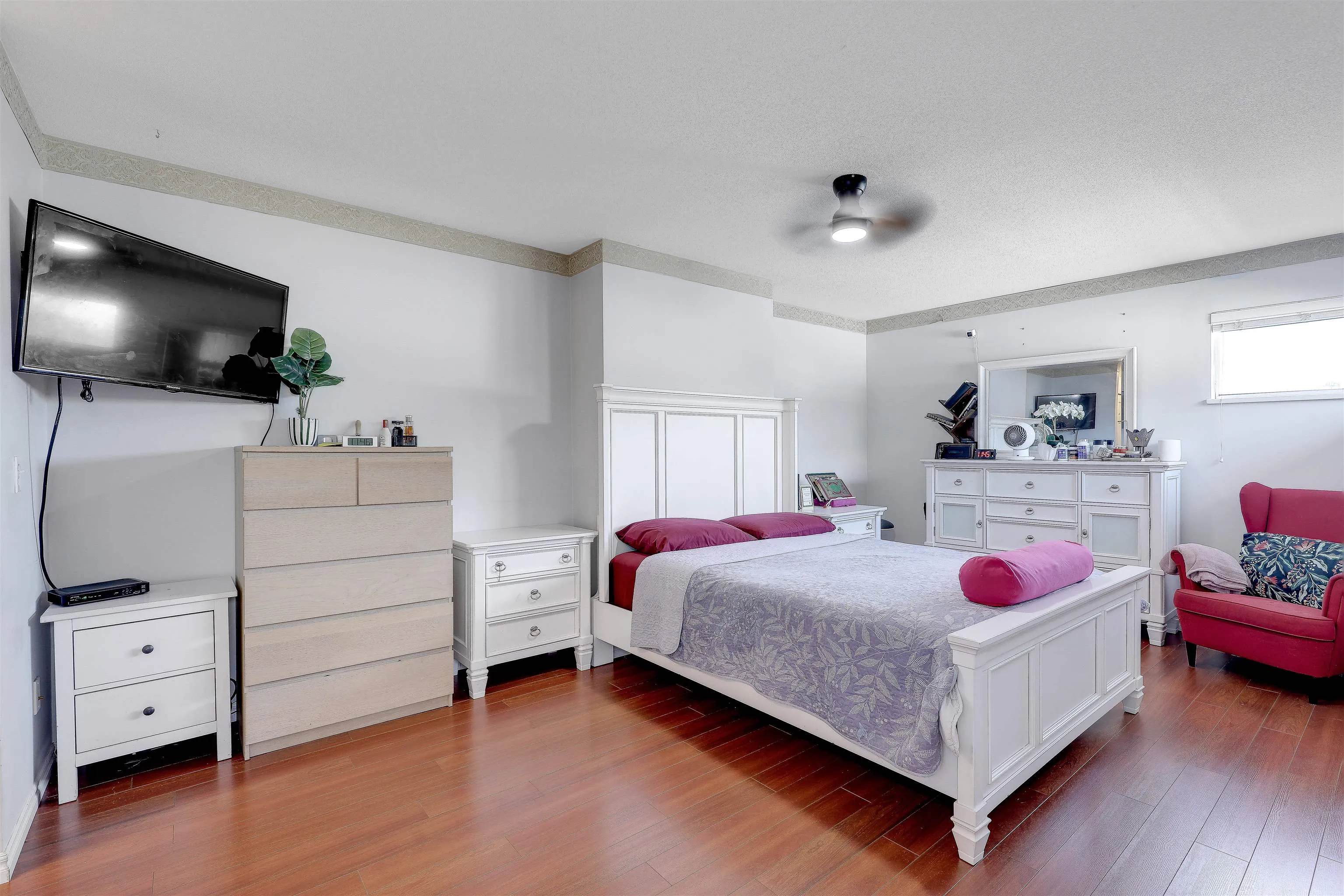 15501 89a Avenue #116