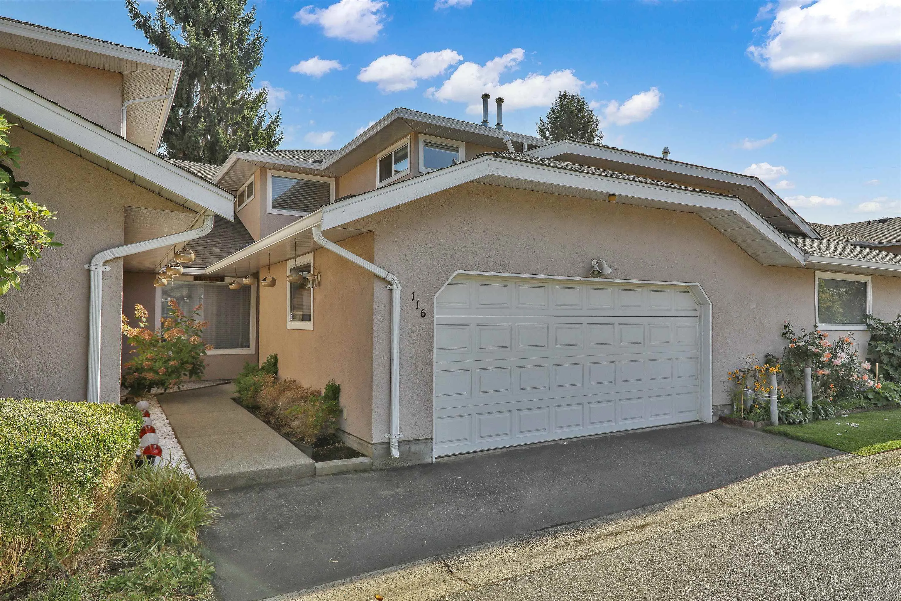 15501 89a Avenue #116