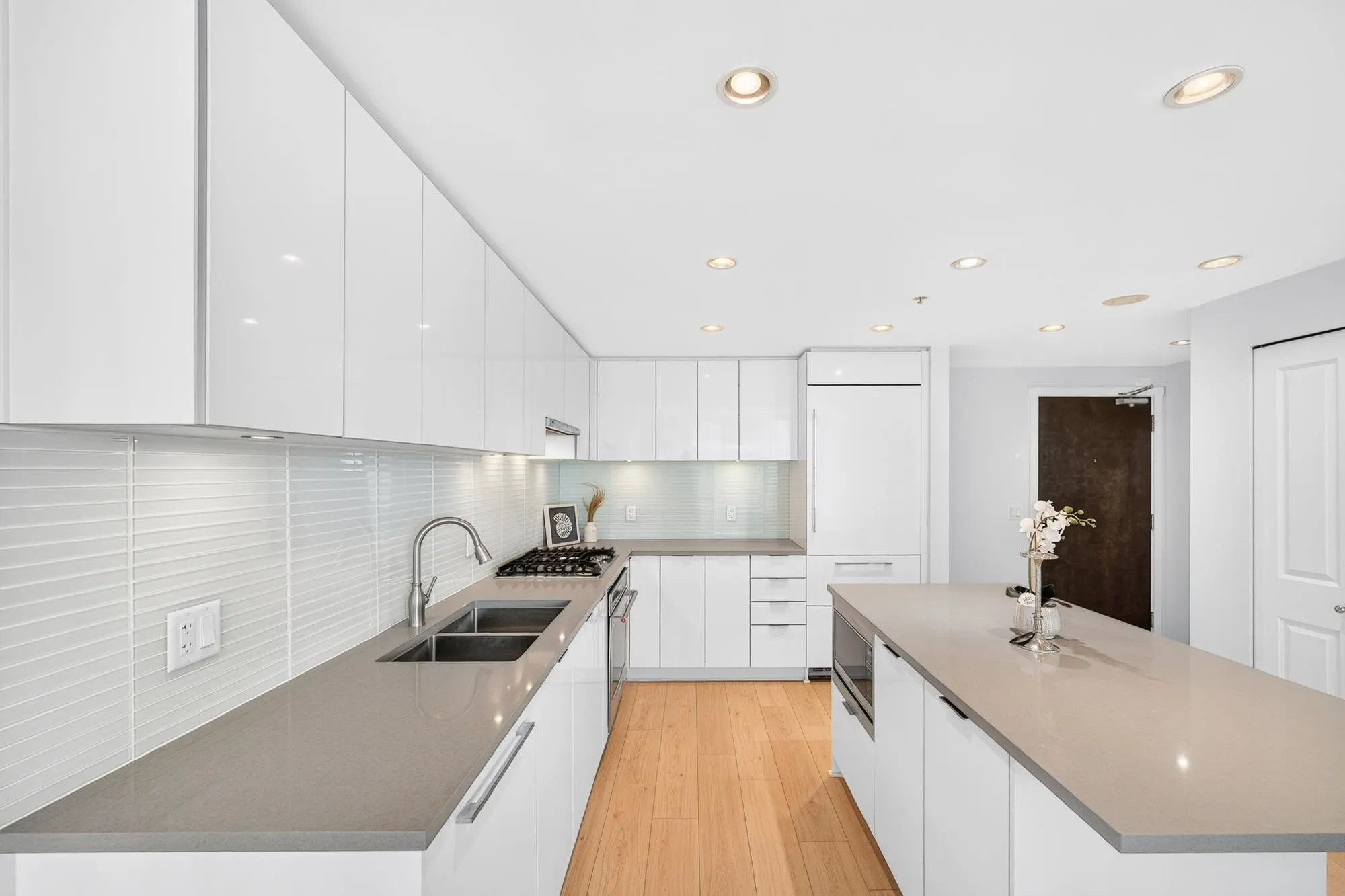 6638 Dunblane Avenue #1408