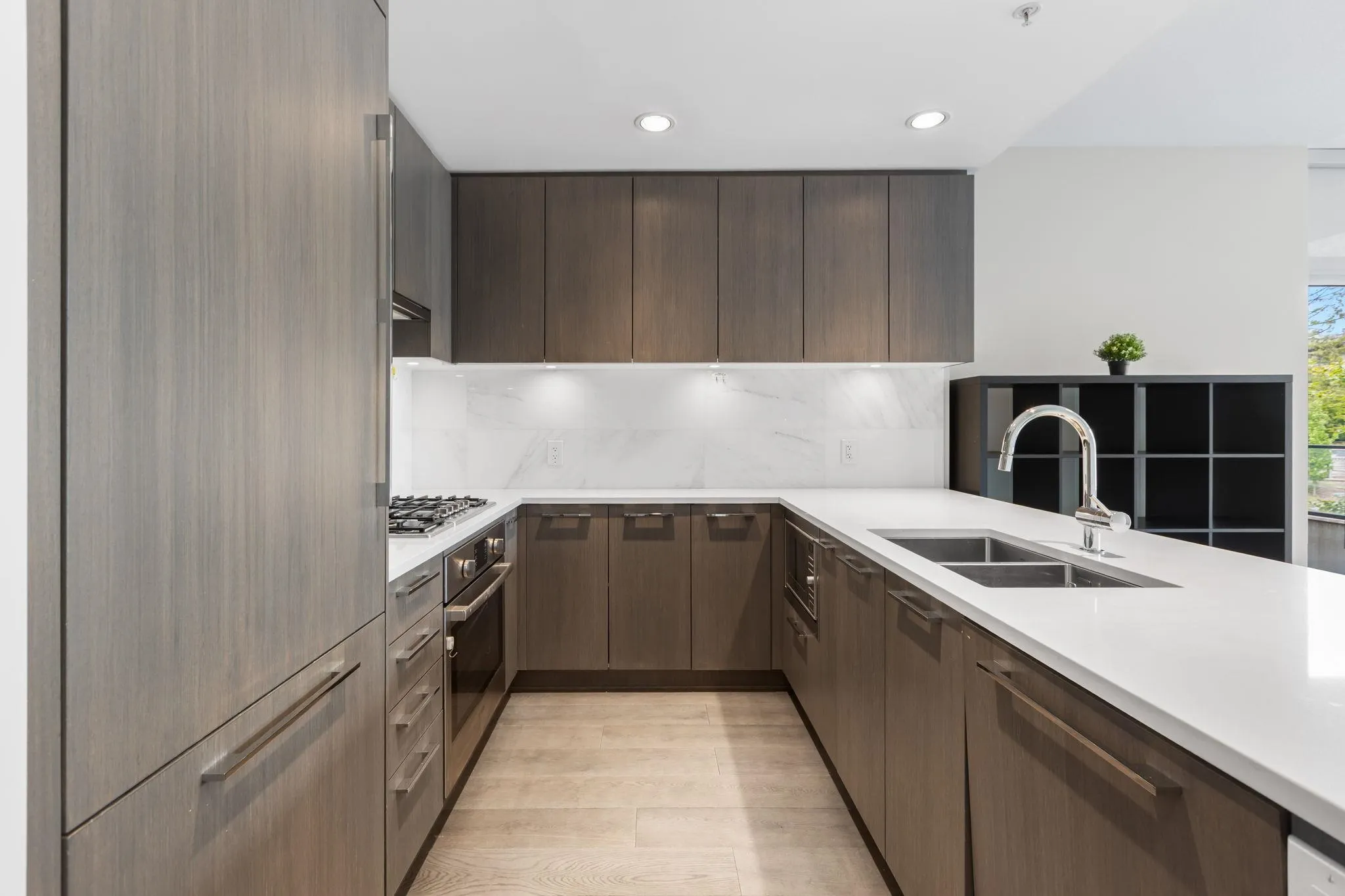 5687 Gray Avenue #313