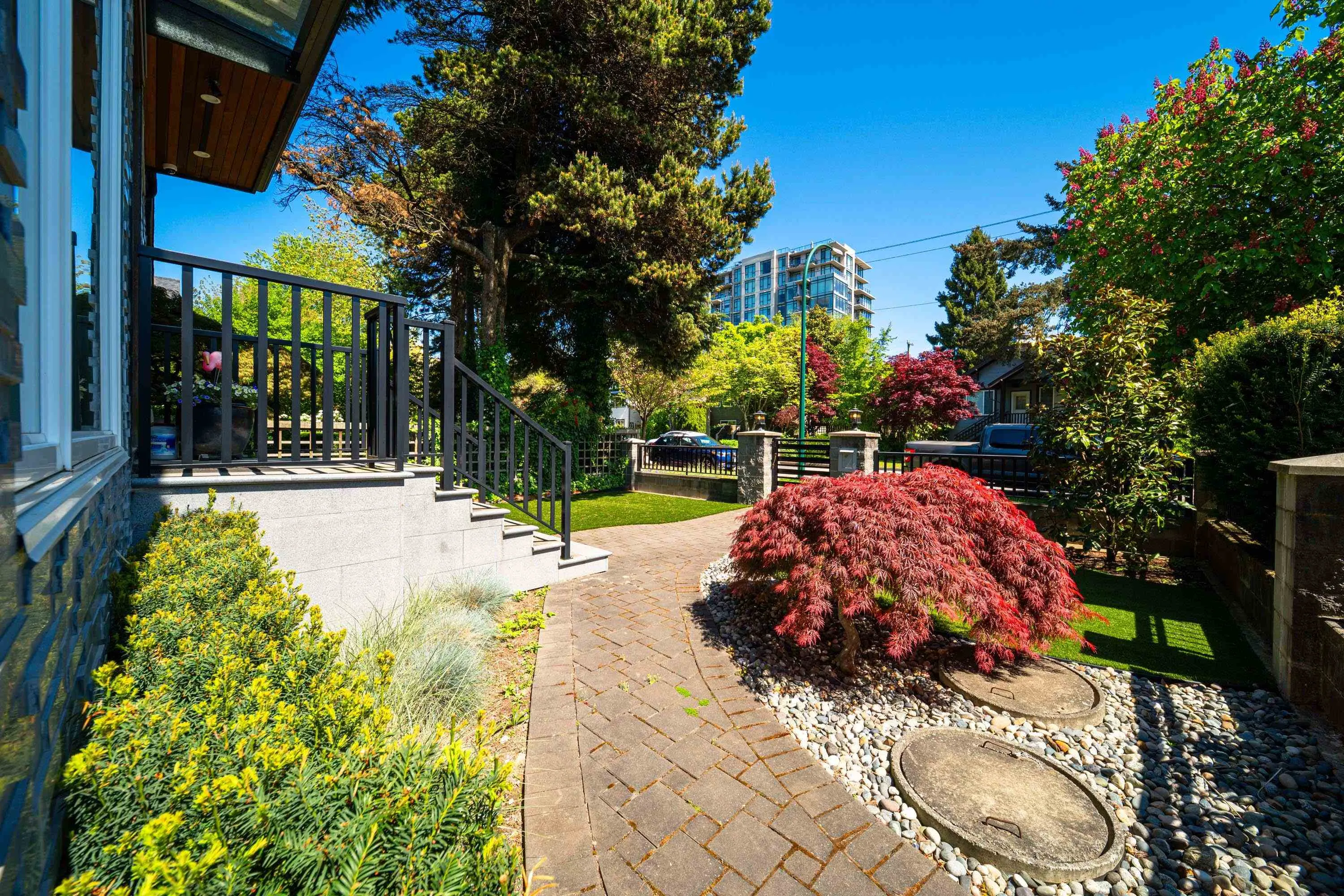 6007 Larch Street