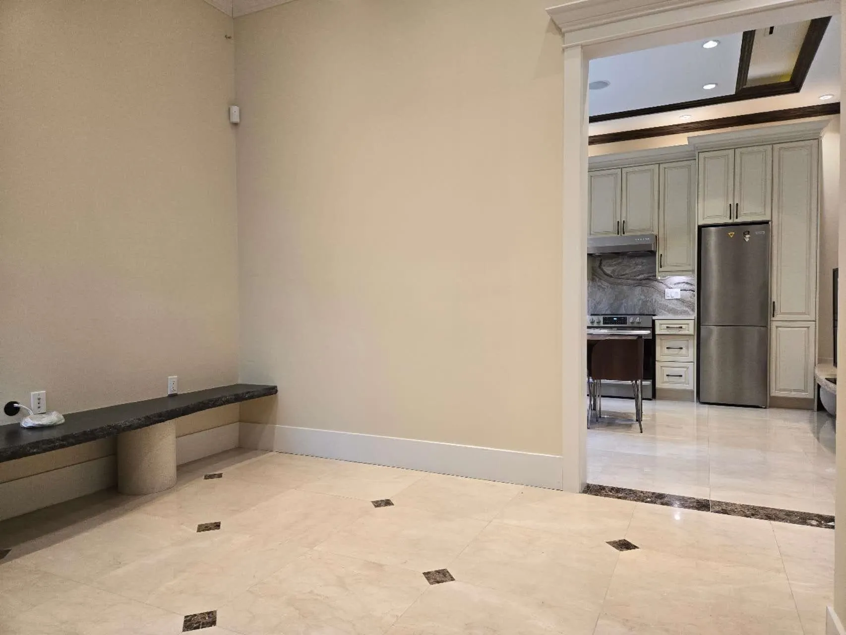 34xx Lamond Avenue #Suite