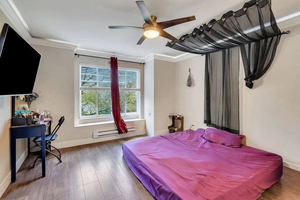 7090 180 Street #20