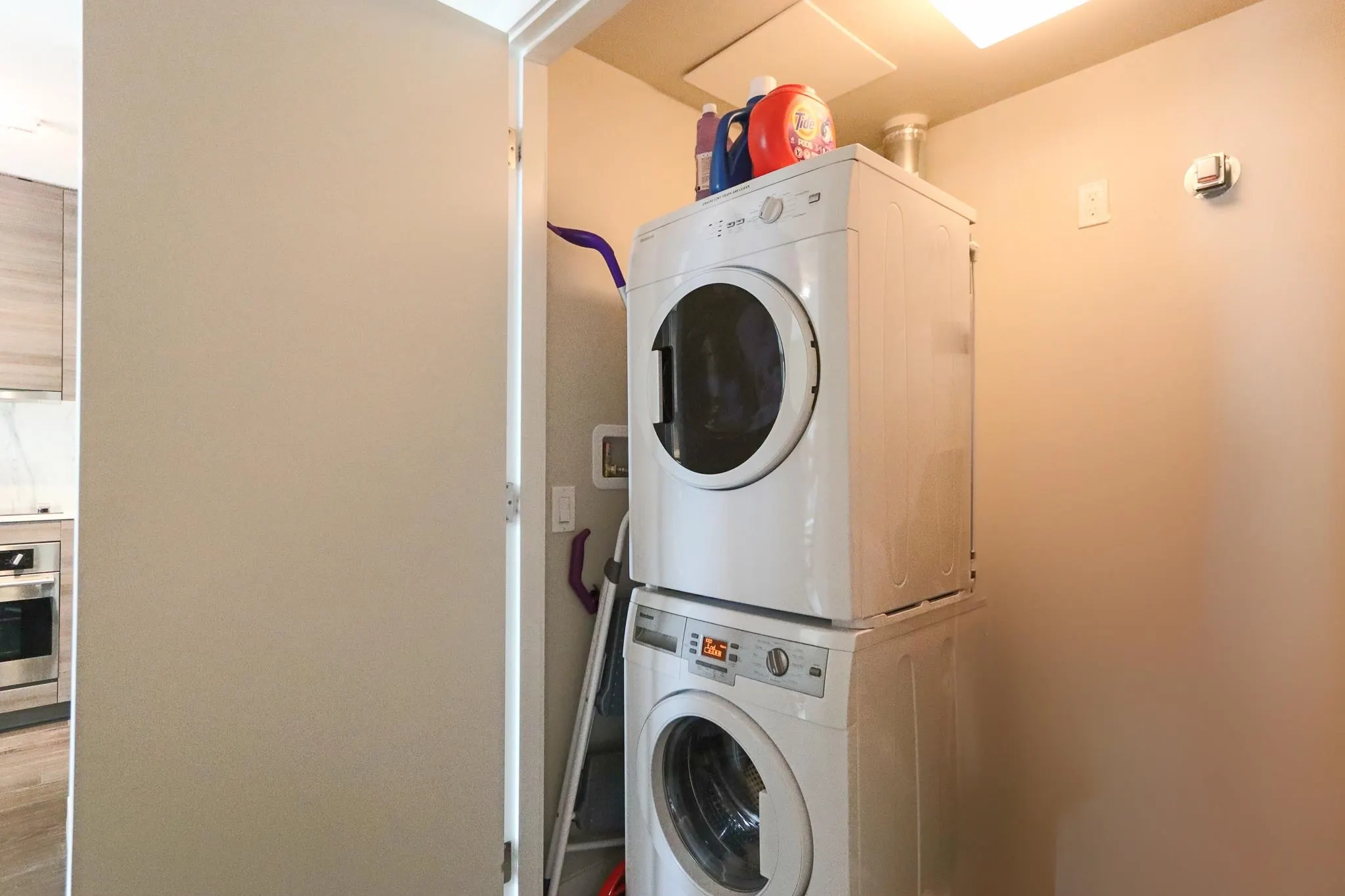 13398 104 Avenue #2911