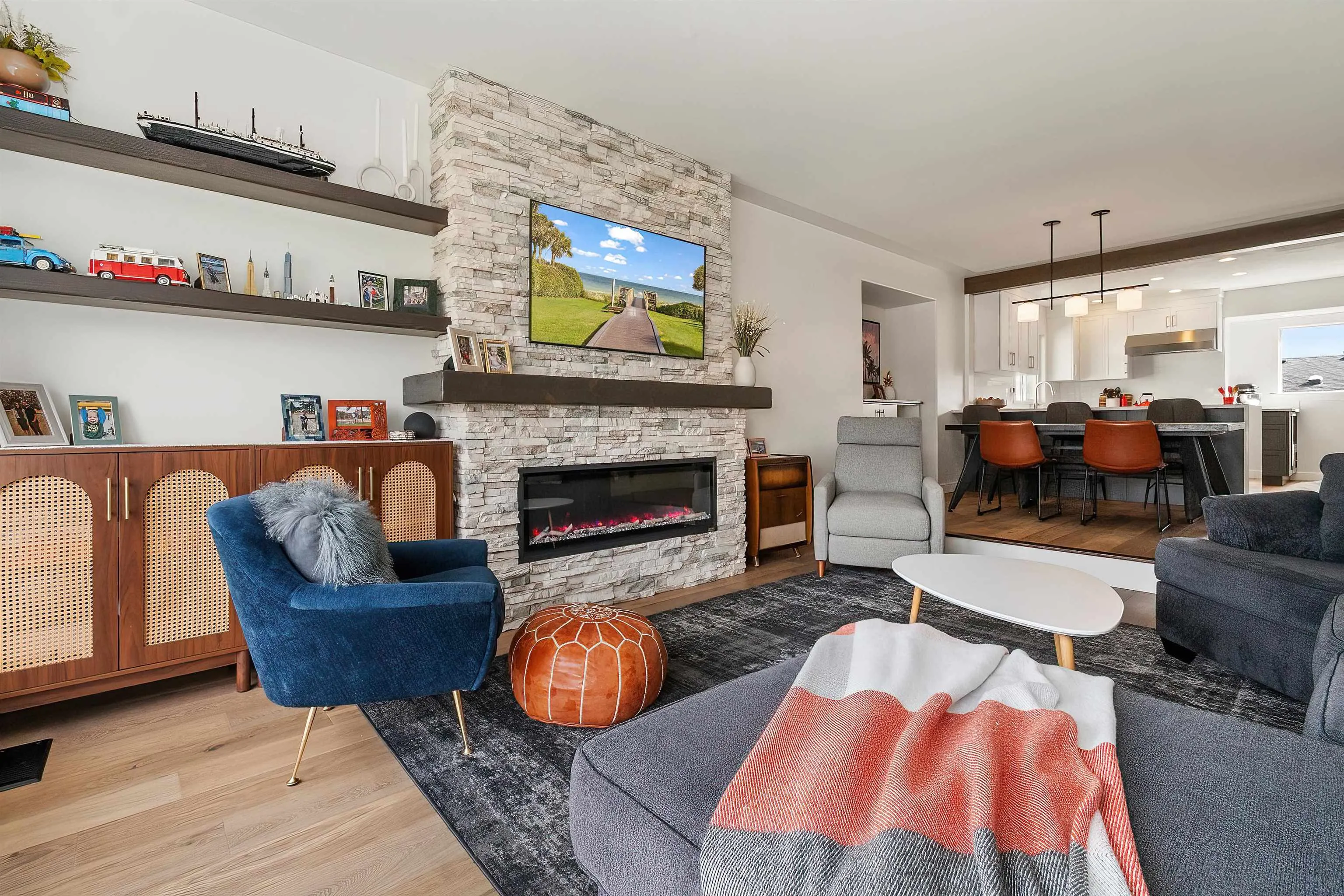 5892 Glendale Drive