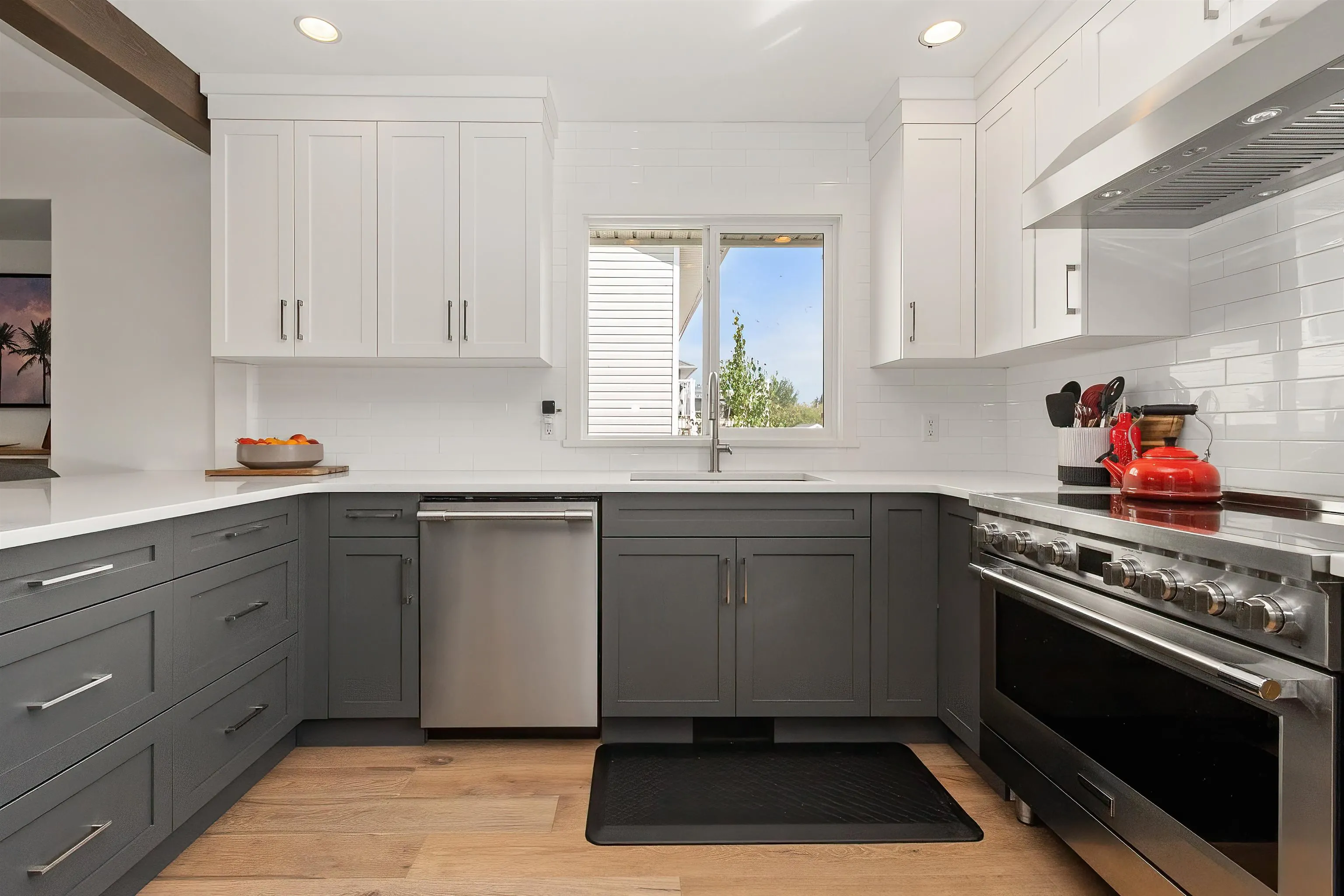 5892 Glendale Drive