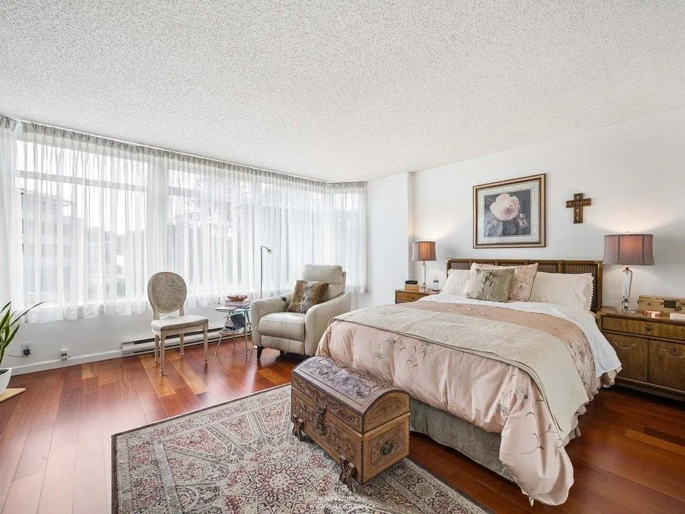 456 Moberly Road #215